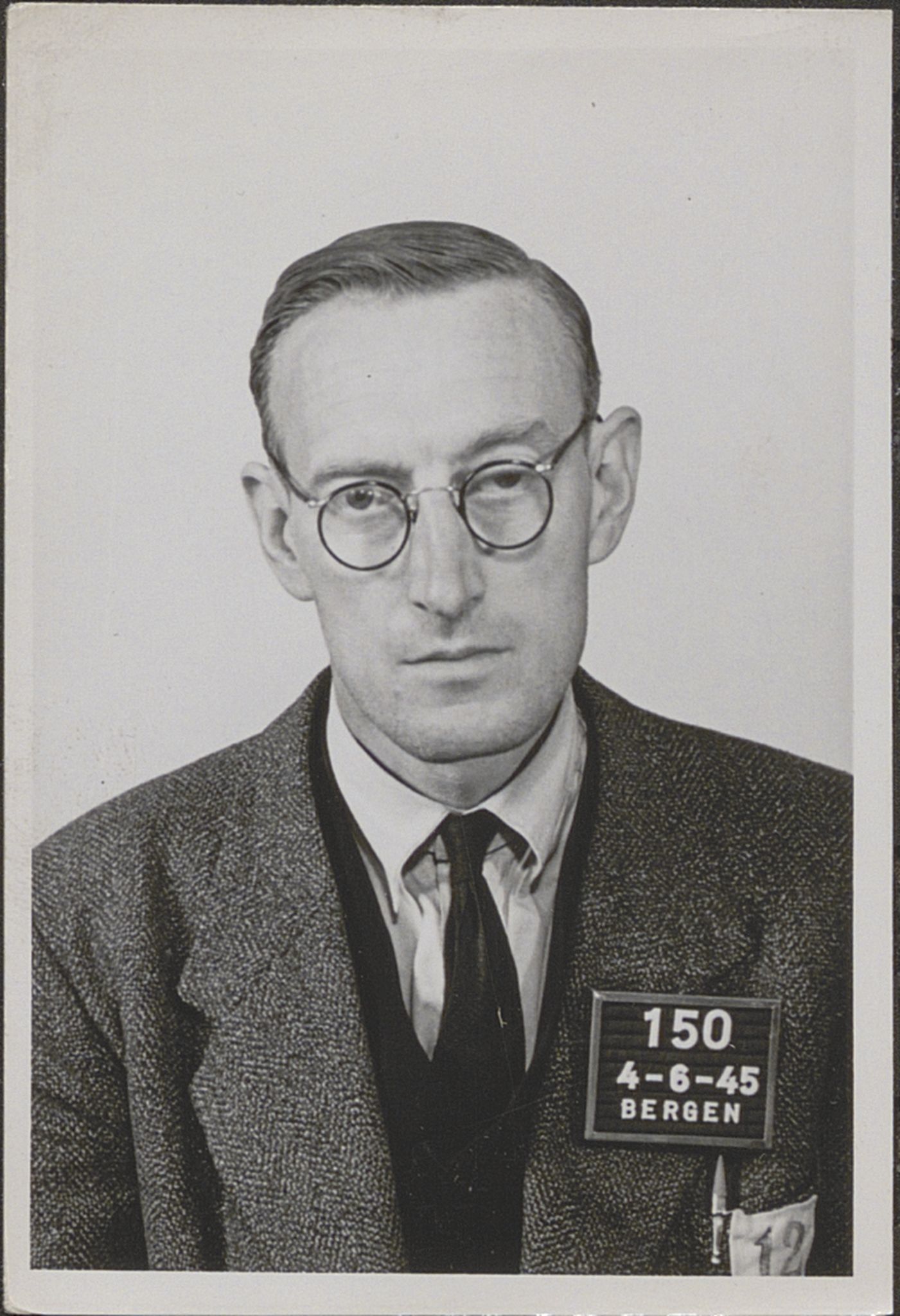 Bergen politikammer / politidistrikt, SAB/A-60401/Y/Yc/Ycd/L0004: Personfoto - landsvikere etc, 1945-1947, s. 136