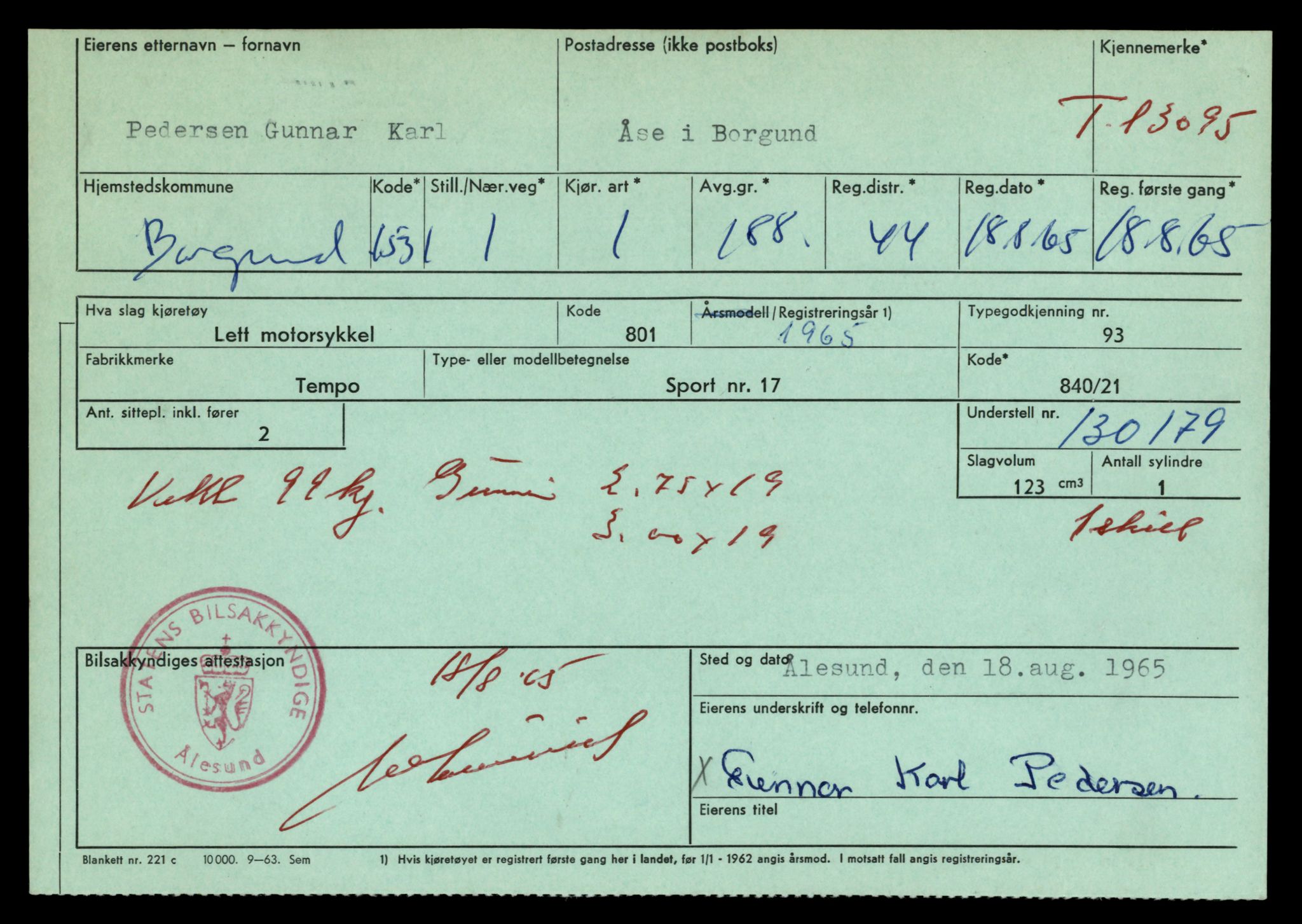 Møre og Romsdal vegkontor - Ålesund trafikkstasjon, AV/SAT-A-4099/F/Fe/L0037: Registreringskort for kjøretøy T 13031 - T 13179, 1927-1998, s. 1313