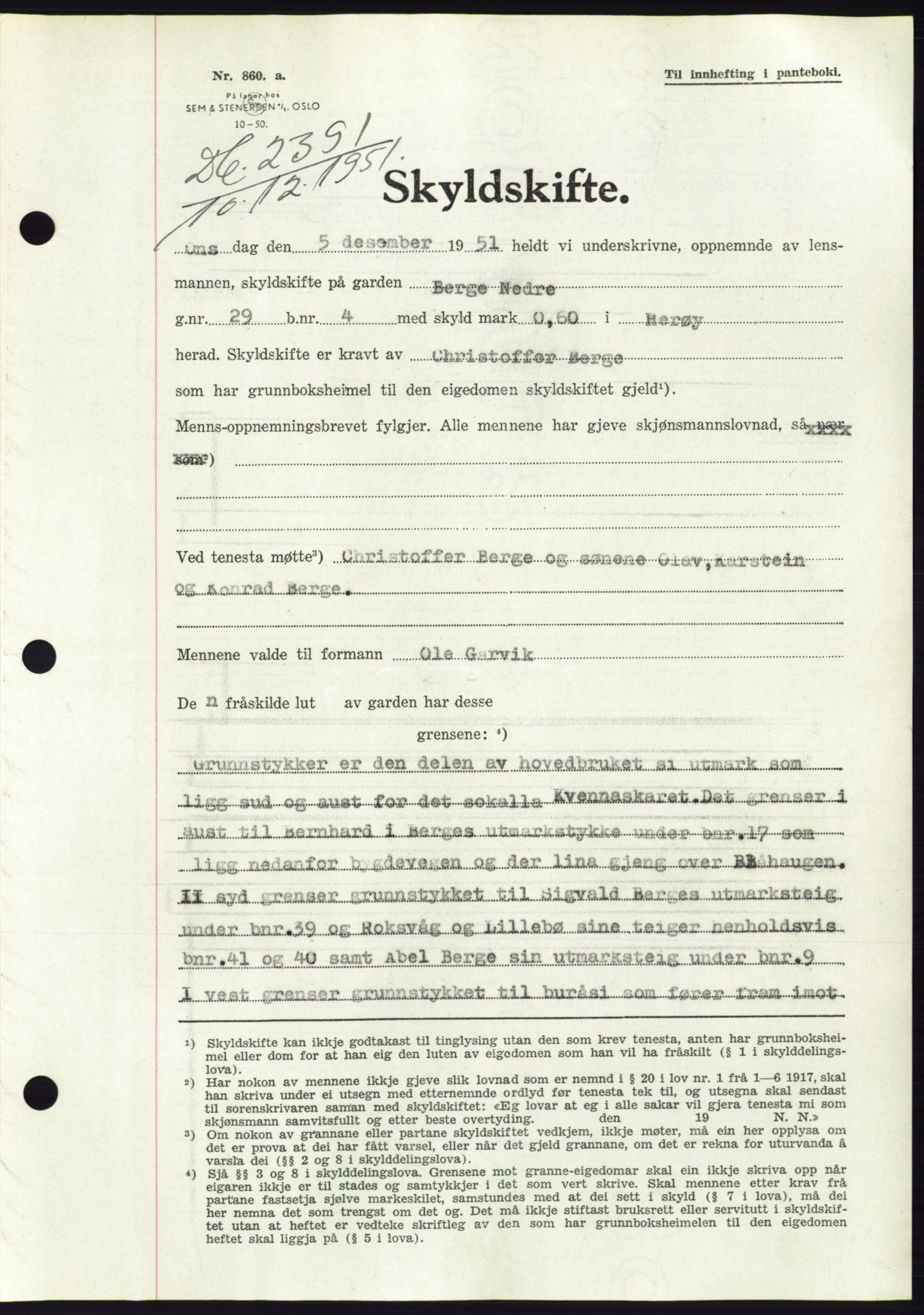 Søre Sunnmøre sorenskriveri, AV/SAT-A-4122/1/2/2C/L0090: Pantebok nr. 16A, 1951-1951, Dagboknr: 2391/1951