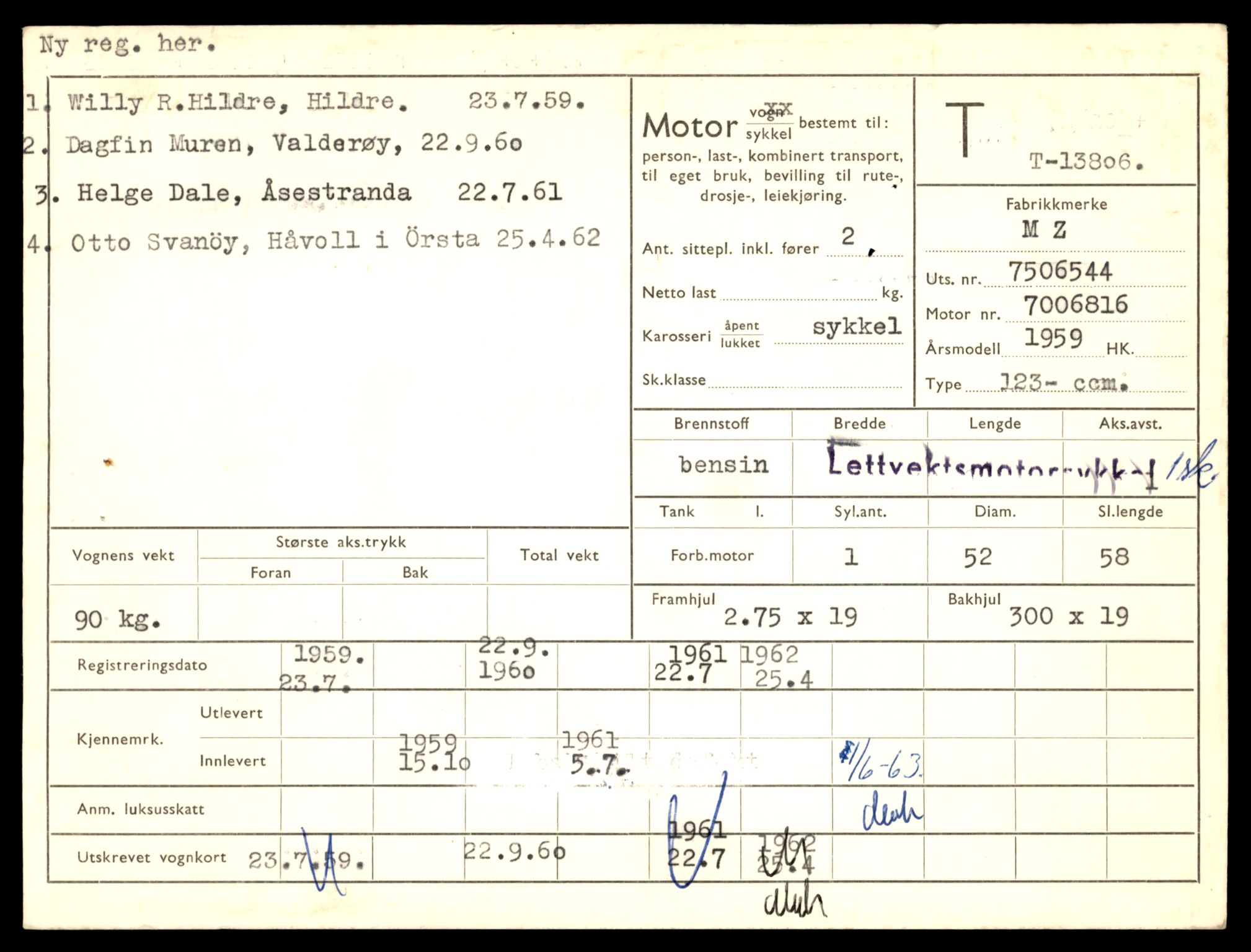 Møre og Romsdal vegkontor - Ålesund trafikkstasjon, AV/SAT-A-4099/F/Fe/L0041: Registreringskort for kjøretøy T 13710 - T 13905, 1927-1998, s. 1693