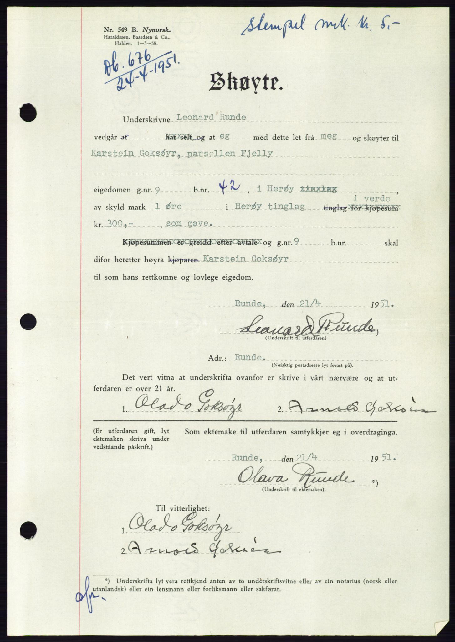 Søre Sunnmøre sorenskriveri, SAT/A-4122/1/2/2C/L0089: Pantebok nr. 15A, 1951-1951, Dagboknr: 676/1951