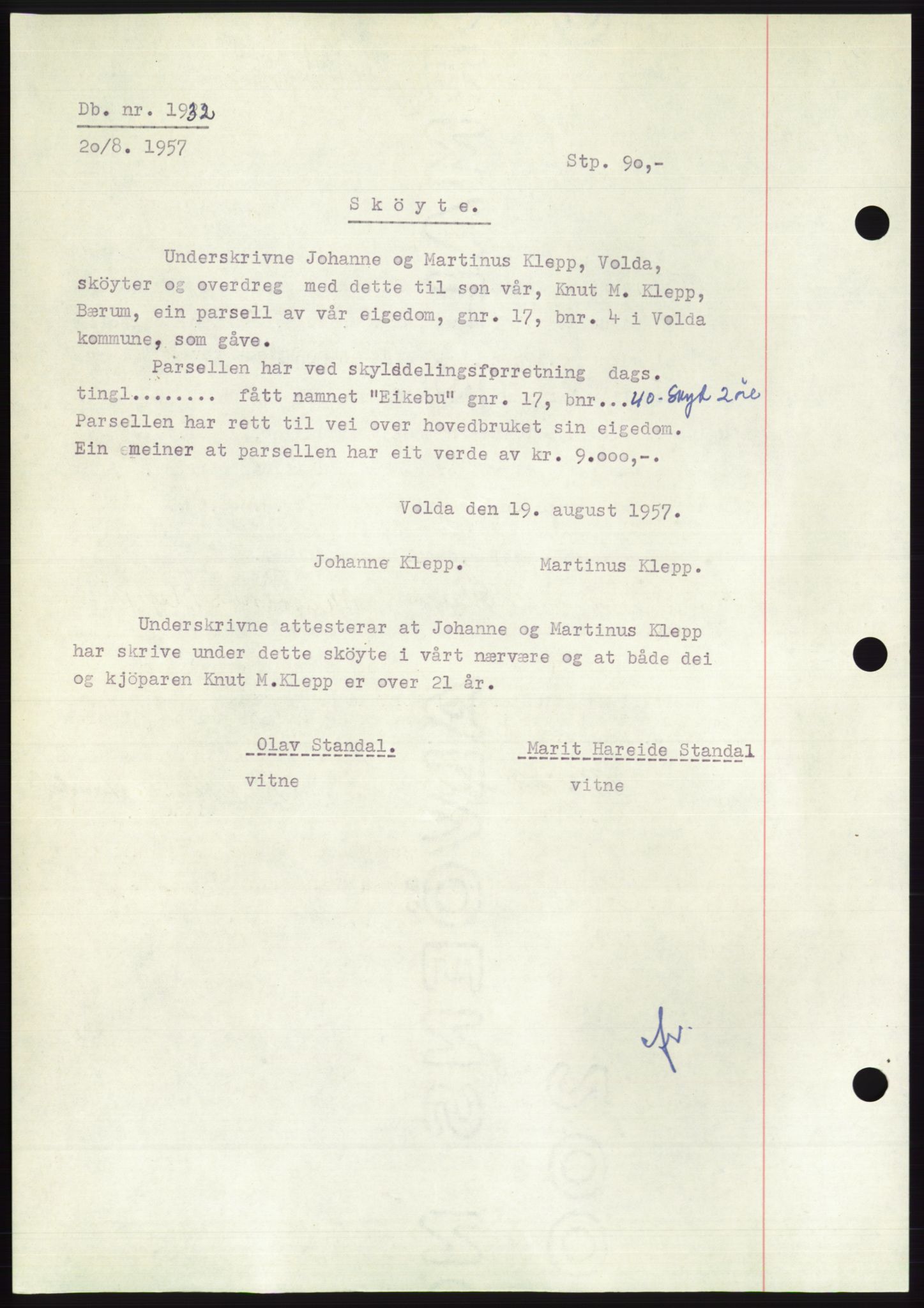 Søre Sunnmøre sorenskriveri, SAT/A-4122/1/2/2C/L0107: Pantebok nr. 33A, 1957-1957, Dagboknr: 1932/1957