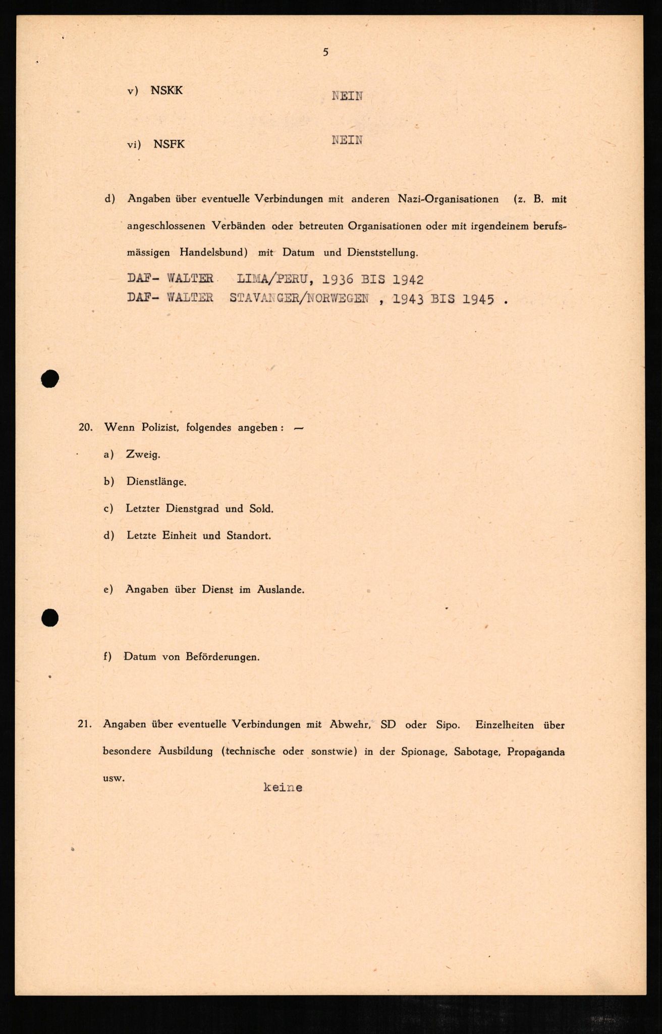 Forsvaret, Forsvarets overkommando II, RA/RAFA-3915/D/Db/L0006: CI Questionaires. Tyske okkupasjonsstyrker i Norge. Tyskere., 1945-1946, s. 63