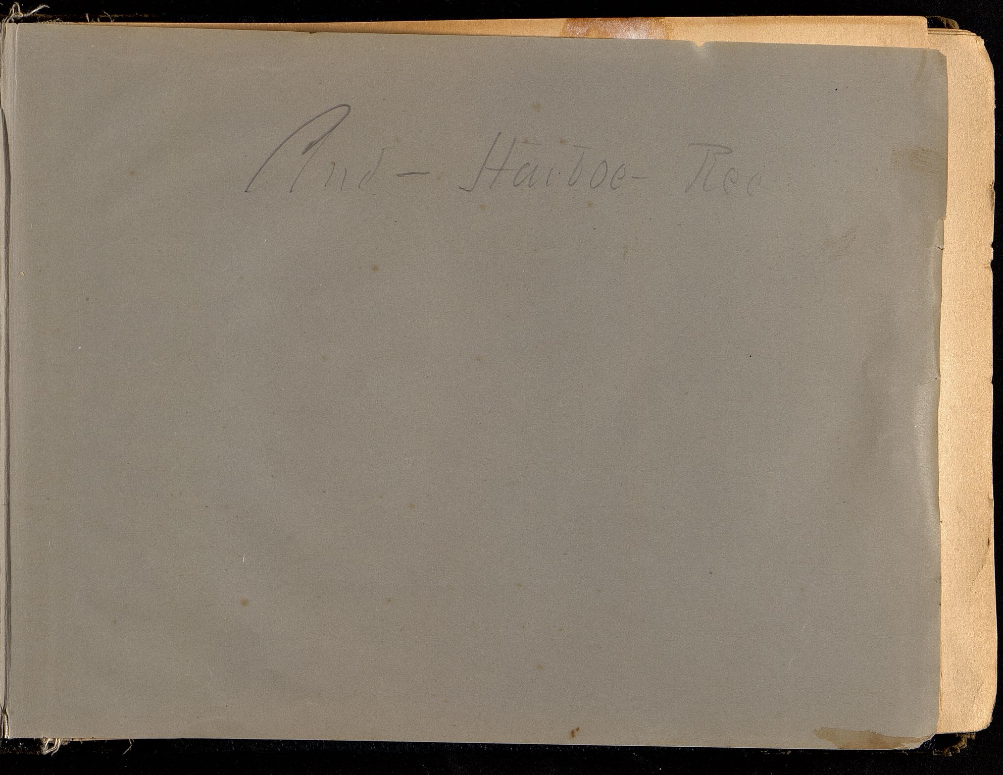 Pa 1003 - Harboe - Ree, Anders, VEMU/A-2160/U/L0001: Fotoalbum fra Crozet, 1906