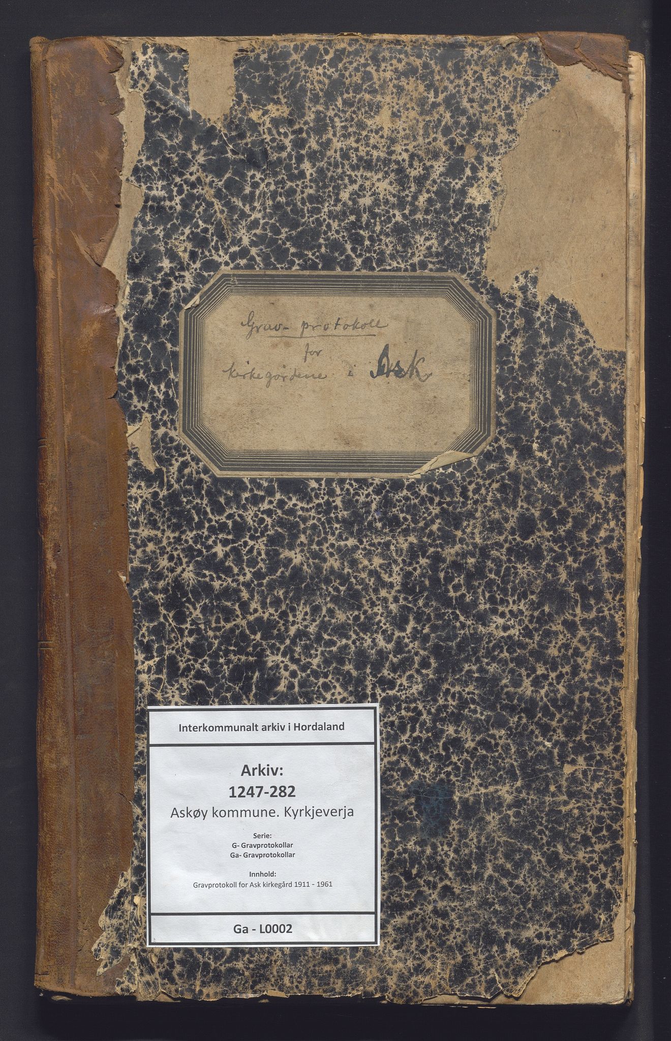 Askøy kommune. Kyrkjeverja, IKAH/1247-282/G/Ga/L0002: Gravprotokoll for Ask kirkegård, 1911-1961