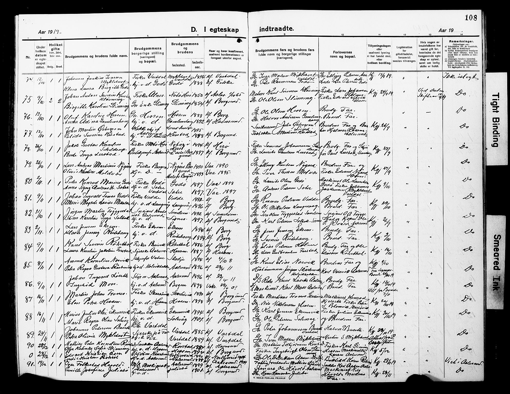 Ministerialprotokoller, klokkerbøker og fødselsregistre - Møre og Romsdal, AV/SAT-A-1454/528/L0434: Klokkerbok nr. 528C15, 1919-1927, s. 108