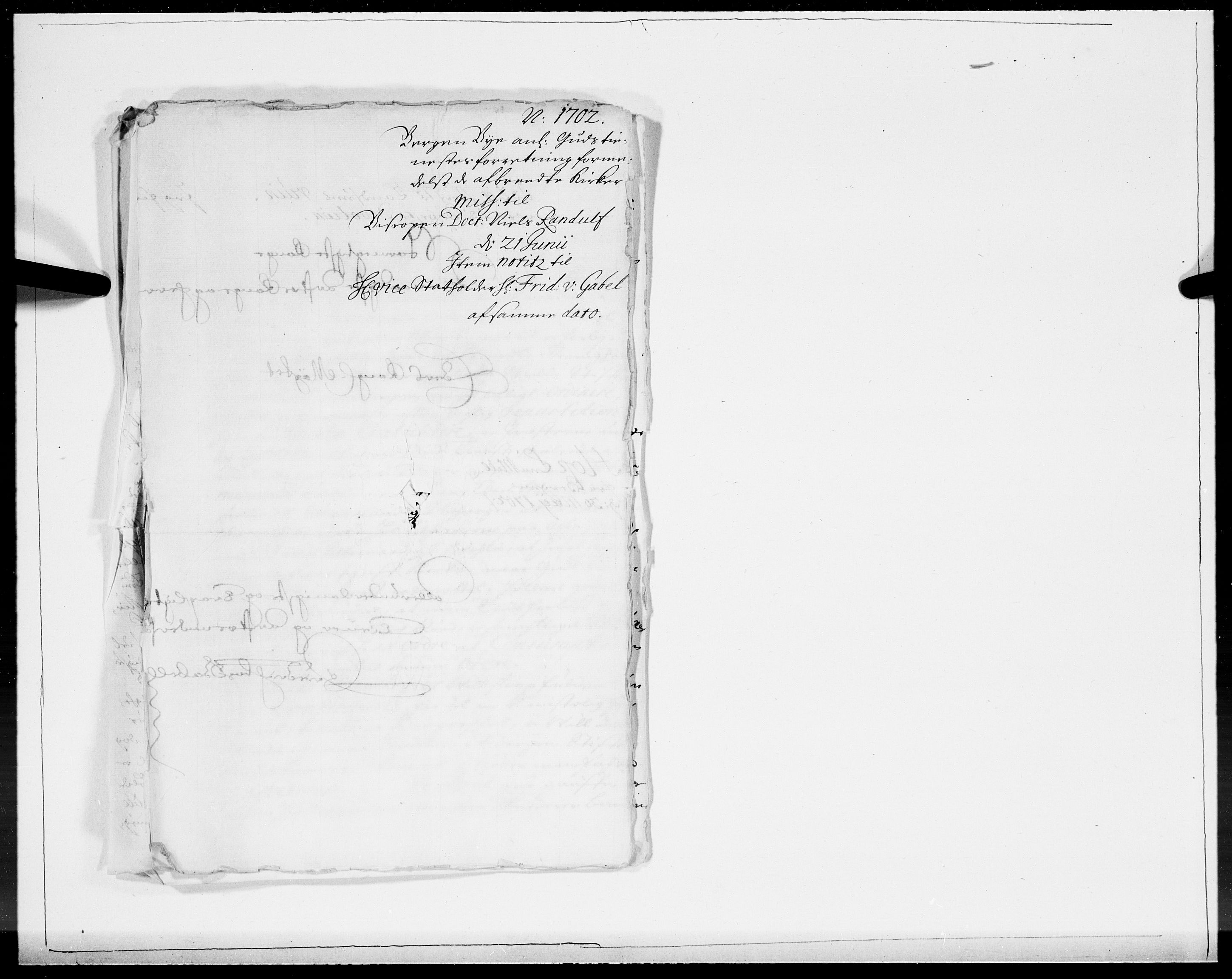 Danske Kanselli 1572-1799, AV/RA-EA-3023/F/Fc/Fcc/Fcca/L0053: Norske innlegg 1572-1799, 1702, s. 122