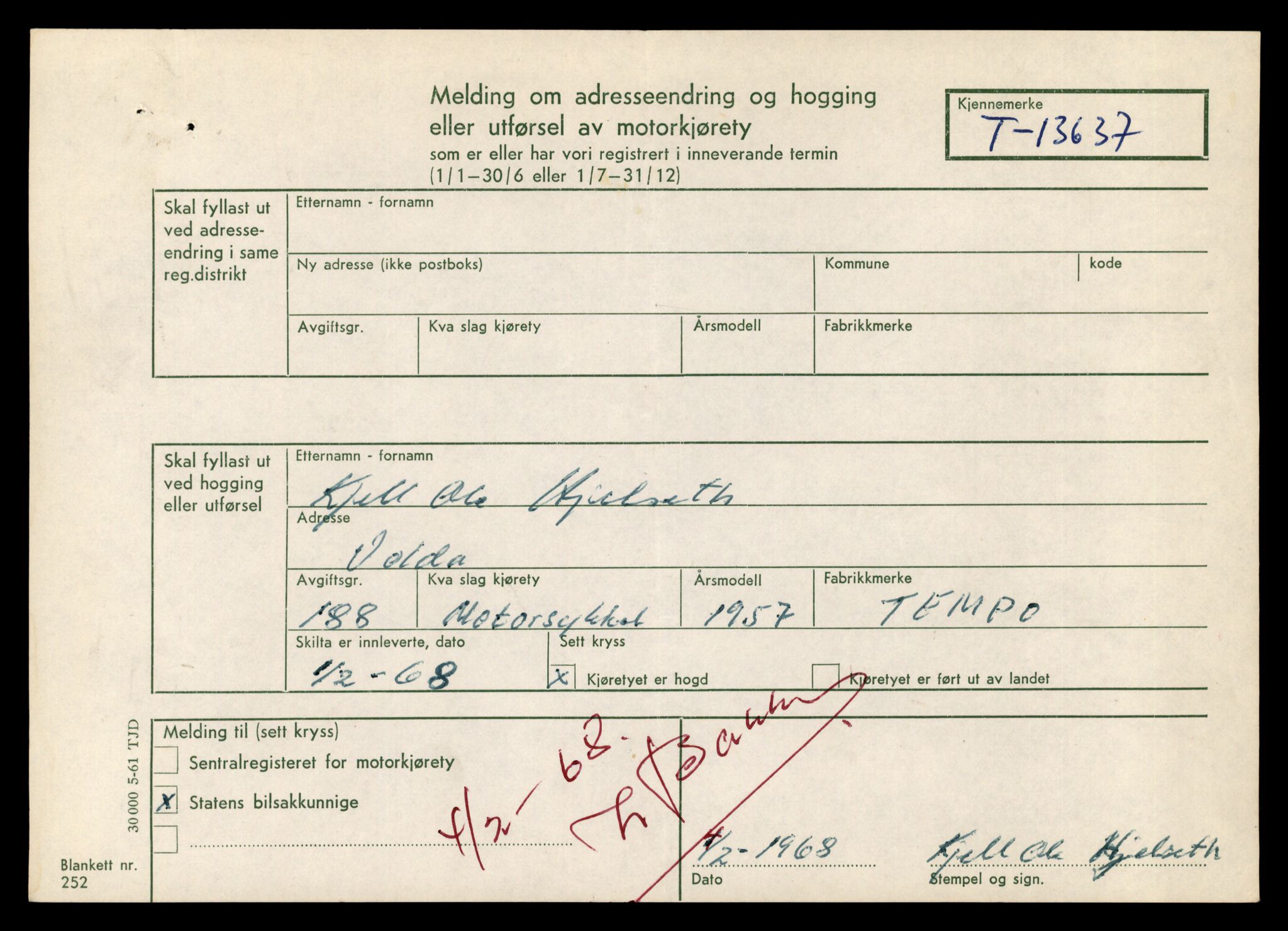 Møre og Romsdal vegkontor - Ålesund trafikkstasjon, AV/SAT-A-4099/F/Fe/L0040: Registreringskort for kjøretøy T 13531 - T 13709, 1927-1998, s. 1855