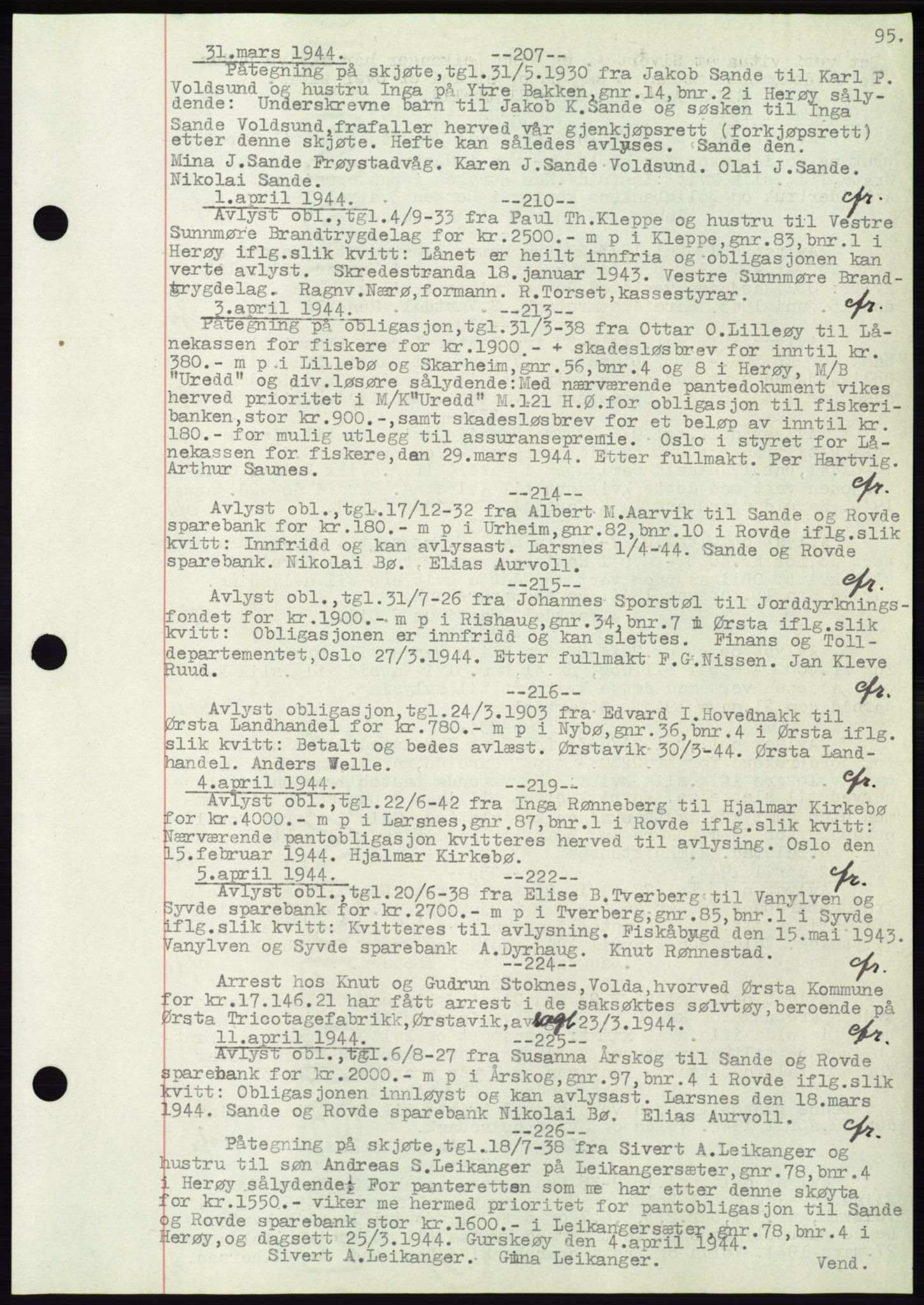 Søre Sunnmøre sorenskriveri, AV/SAT-A-4122/1/2/2C/L0072: Pantebok nr. 66, 1941-1955, Dagboknr: 207/1944