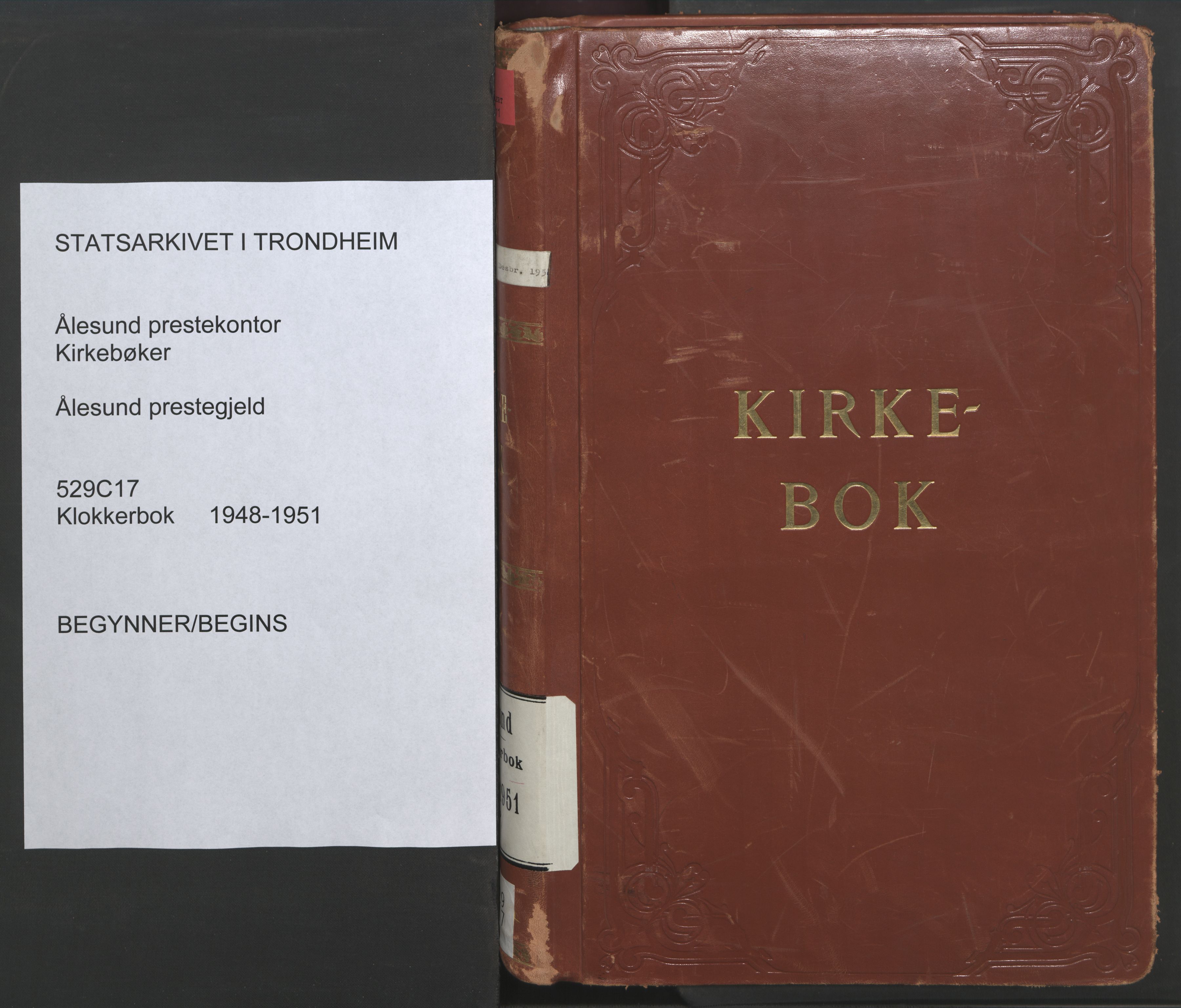 Ministerialprotokoller, klokkerbøker og fødselsregistre - Møre og Romsdal, SAT/A-1454/529/L0480: Klokkerbok nr. 529C17, 1948-1951