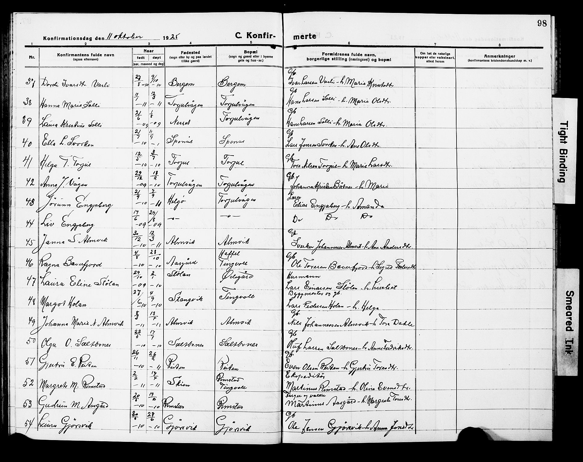 Ministerialprotokoller, klokkerbøker og fødselsregistre - Møre og Romsdal, AV/SAT-A-1454/586/L0994: Klokkerbok nr. 586C05, 1919-1927, s. 98