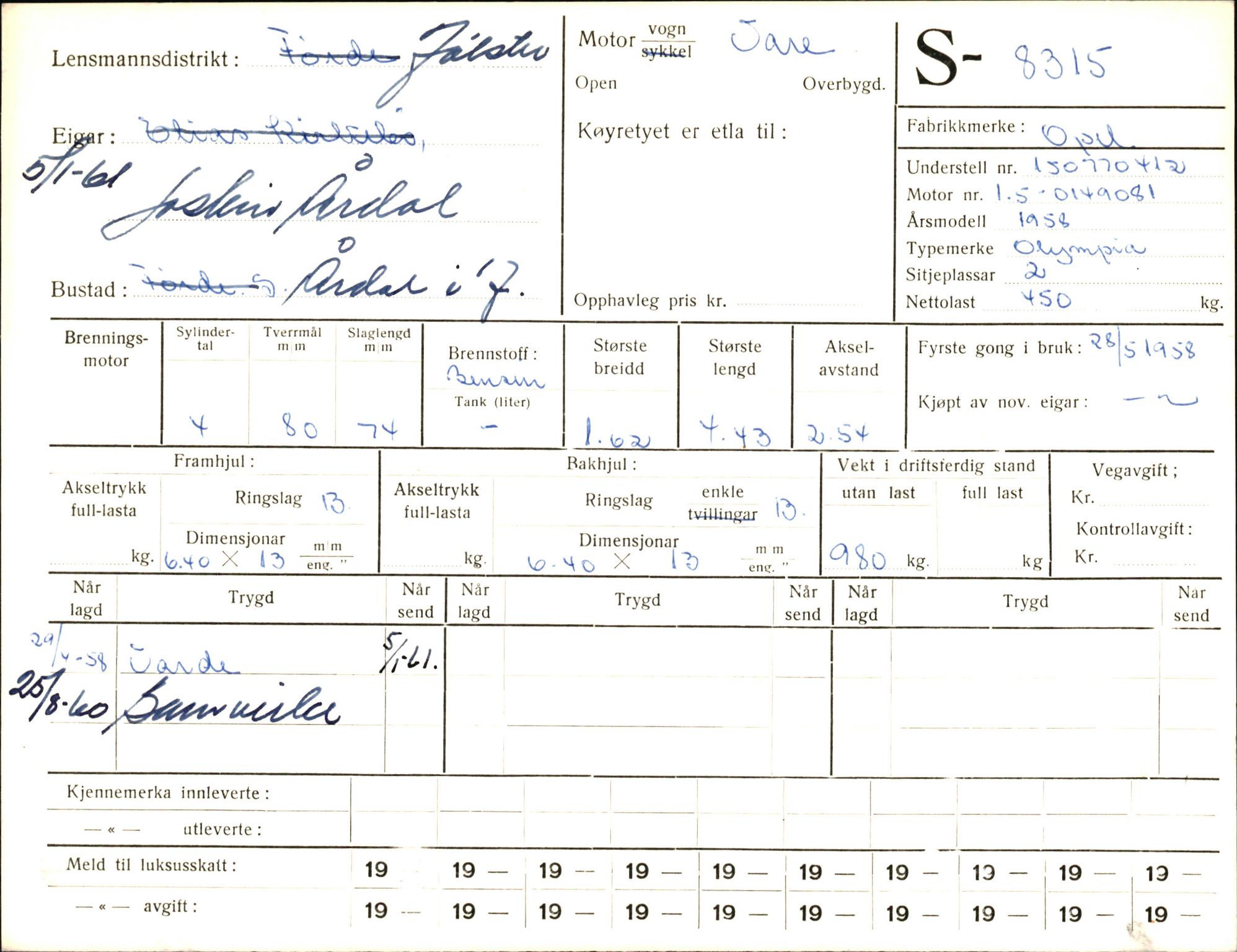 Statens vegvesen, Sogn og Fjordane vegkontor, AV/SAB-A-5301/4/F/L0006: Registerkort utmeldte Fjordane S8300-9500, 1930-1961, s. 28