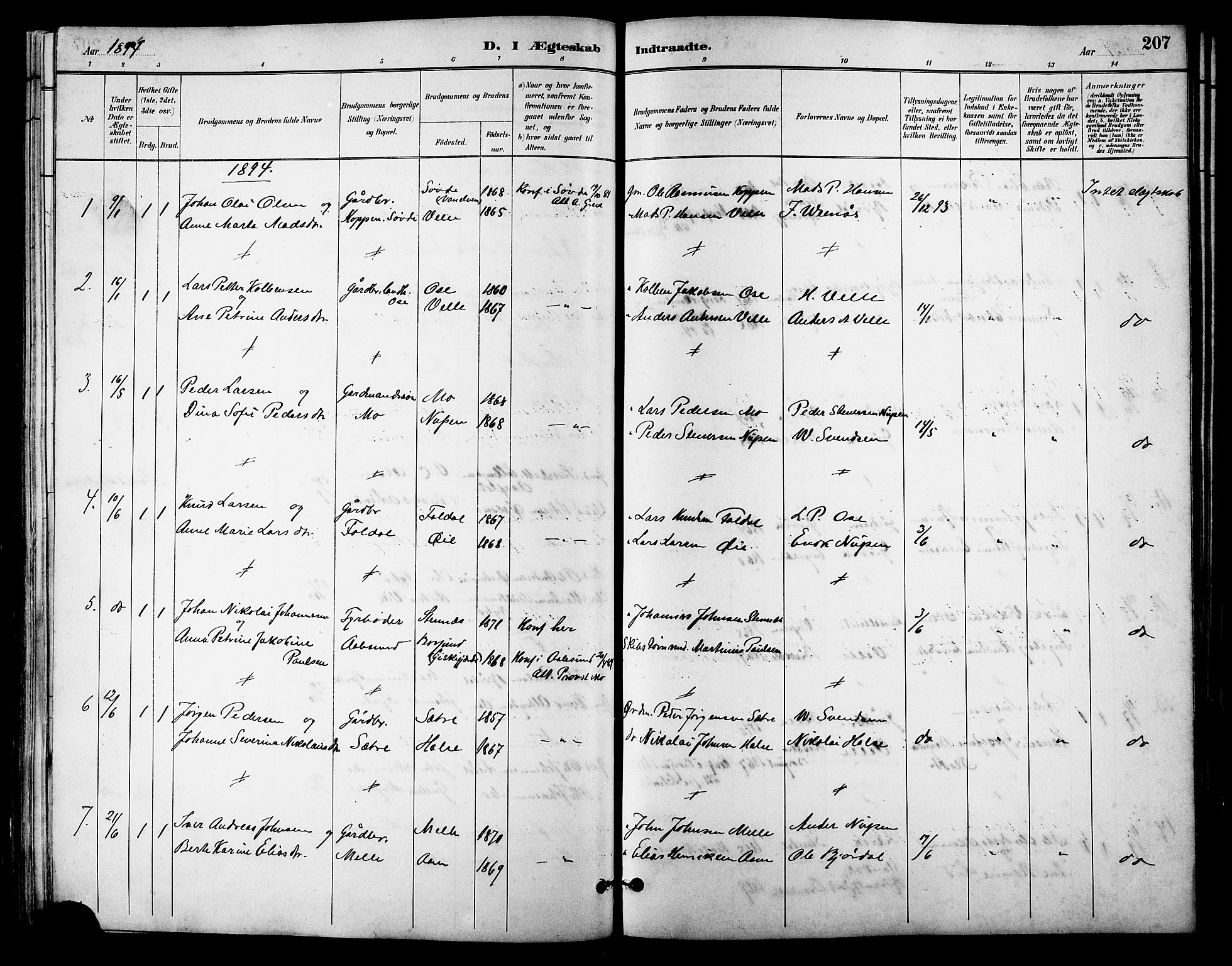 Ministerialprotokoller, klokkerbøker og fødselsregistre - Møre og Romsdal, AV/SAT-A-1454/513/L0189: Klokkerbok nr. 513C03, 1883-1904, s. 207