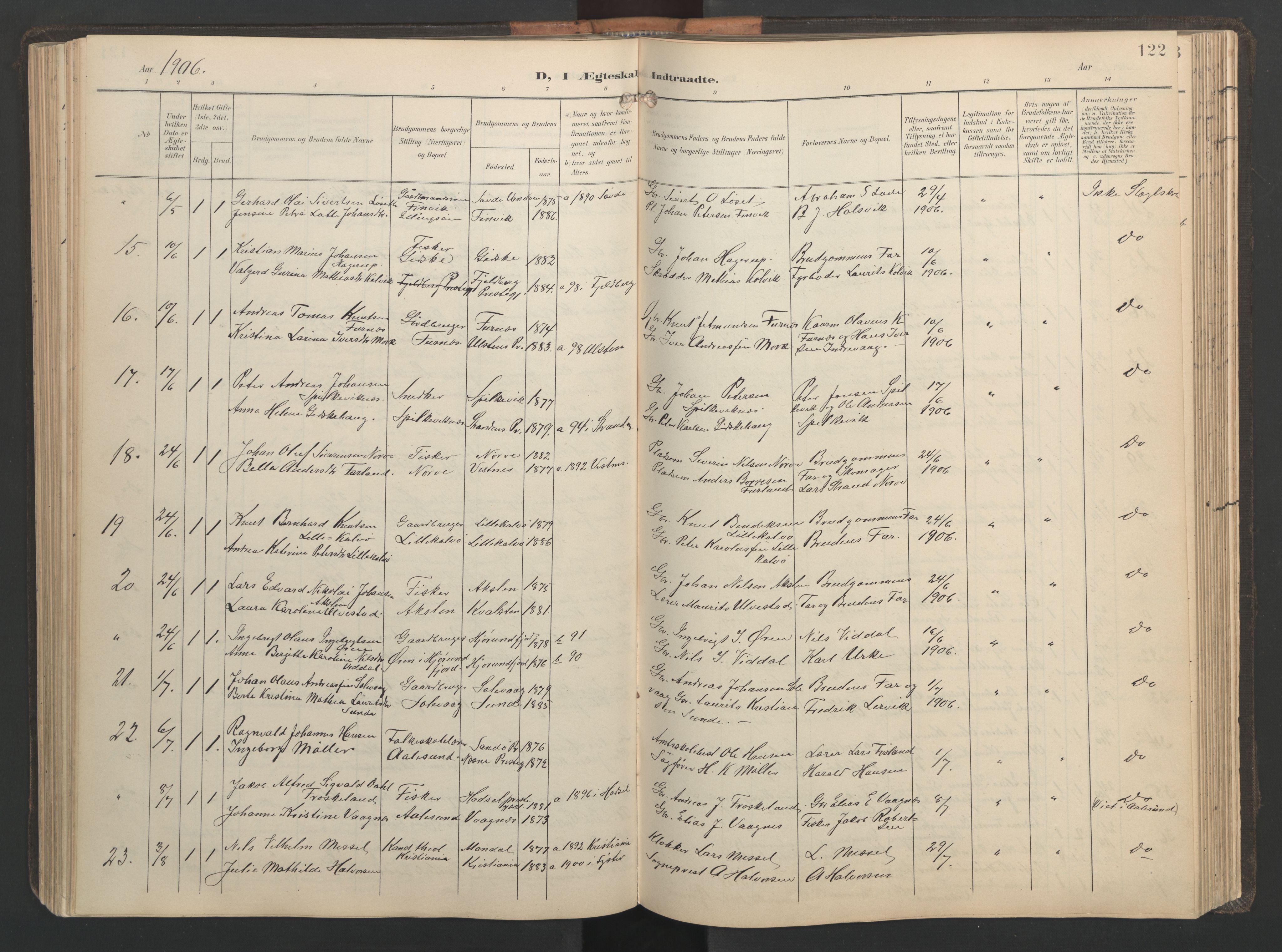 Ministerialprotokoller, klokkerbøker og fødselsregistre - Møre og Romsdal, AV/SAT-A-1454/528/L0433: Klokkerbok nr. 528C14, 1899-1922, s. 122