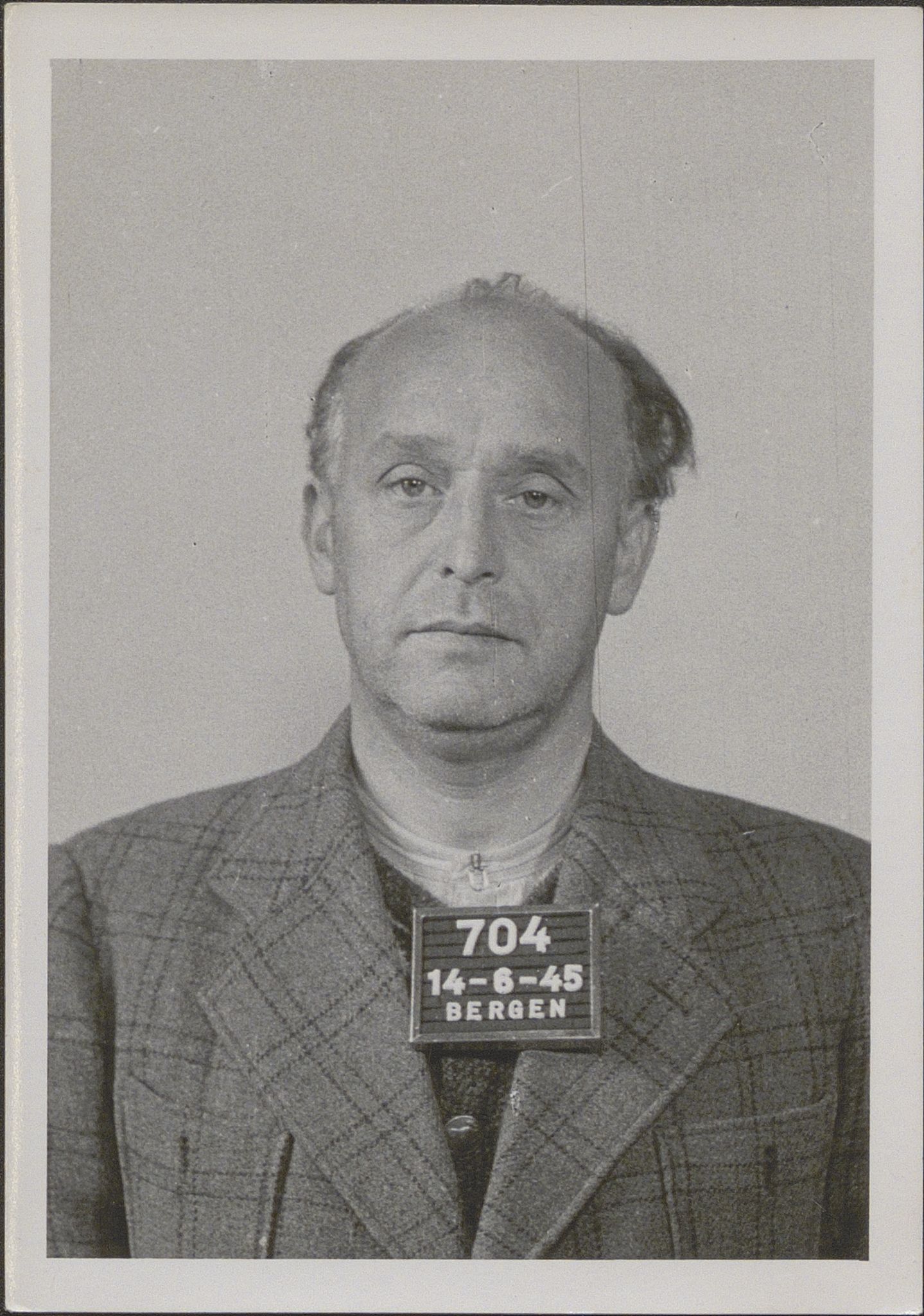 Bergen politikammer / politidistrikt, SAB/A-60401/Y/Yc/Ycd/L0004: Personfoto - landsvikere etc, 1945-1947, s. 657