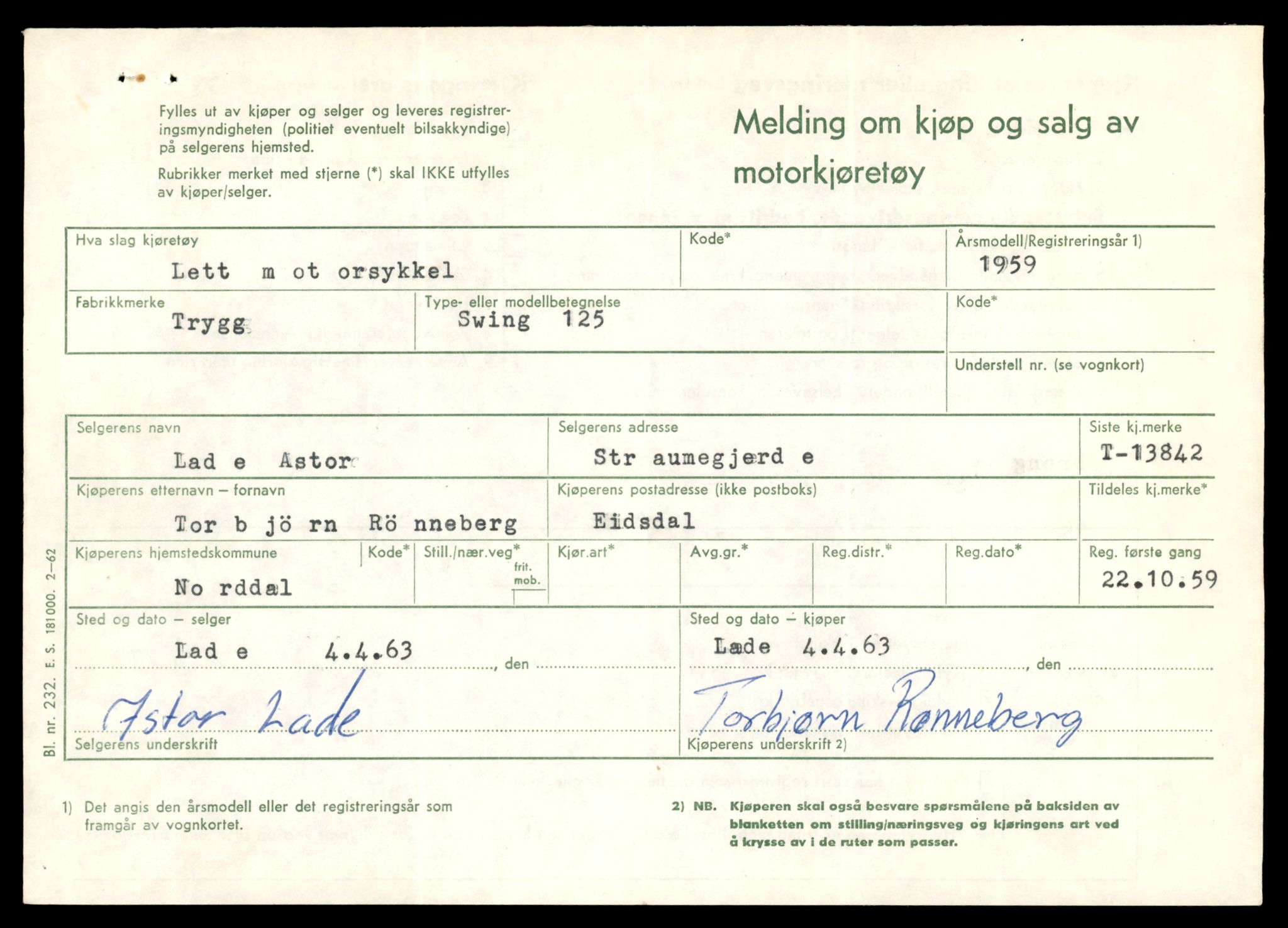Møre og Romsdal vegkontor - Ålesund trafikkstasjon, AV/SAT-A-4099/F/Fe/L0041: Registreringskort for kjøretøy T 13710 - T 13905, 1927-1998, s. 2405