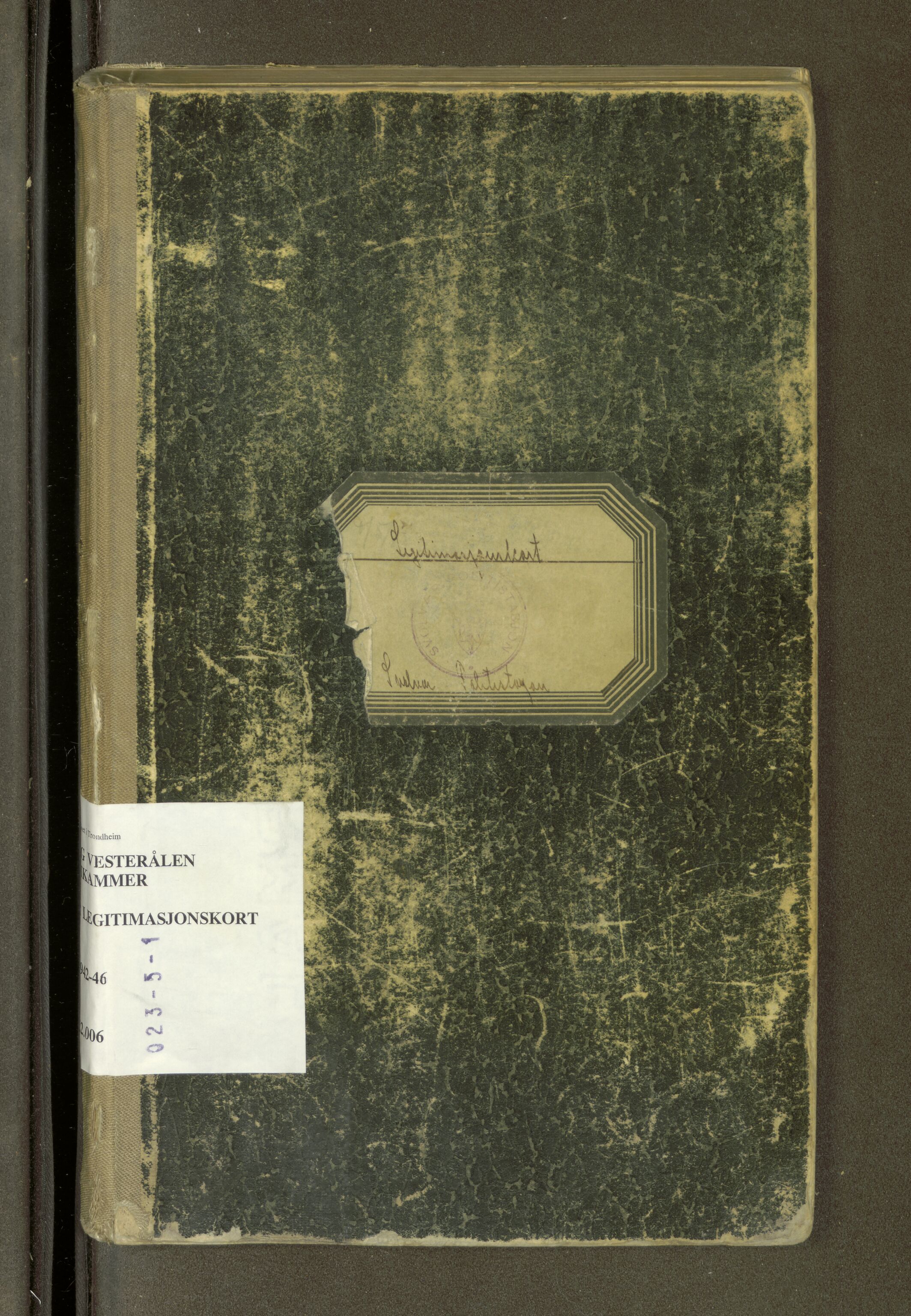 Lofoten og Vesterålen politikammer, AV/SAT-A-1857/1/22/L0006: Journal for utstedte legitimasjonskort, 1942-1946