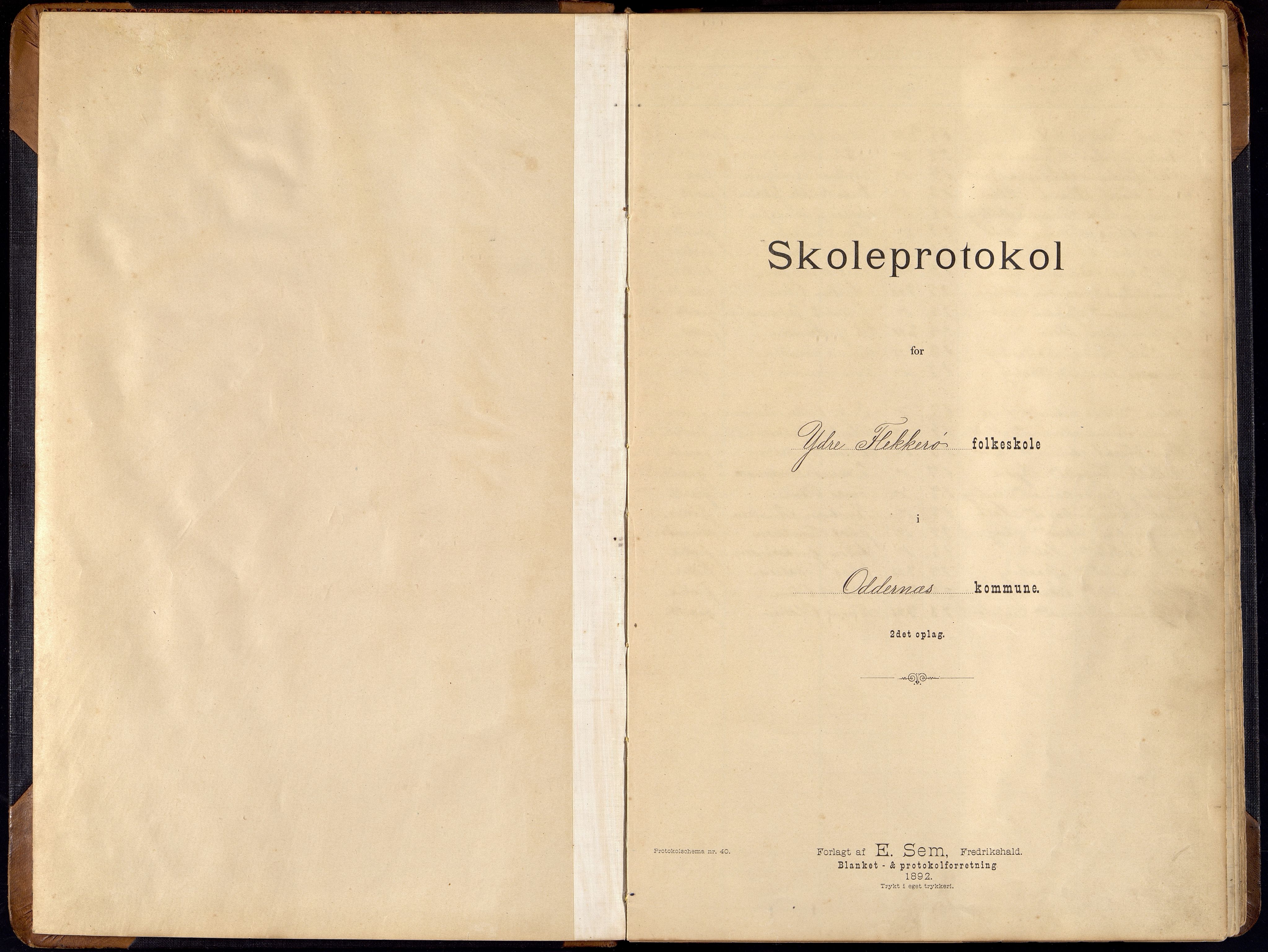 Oddernes kommune - Ytre Flekkerøy/Flekkerøy skolekrets, ARKSOR/1001OD553/H/L0002: Skoleprotokoll, 1892-1904