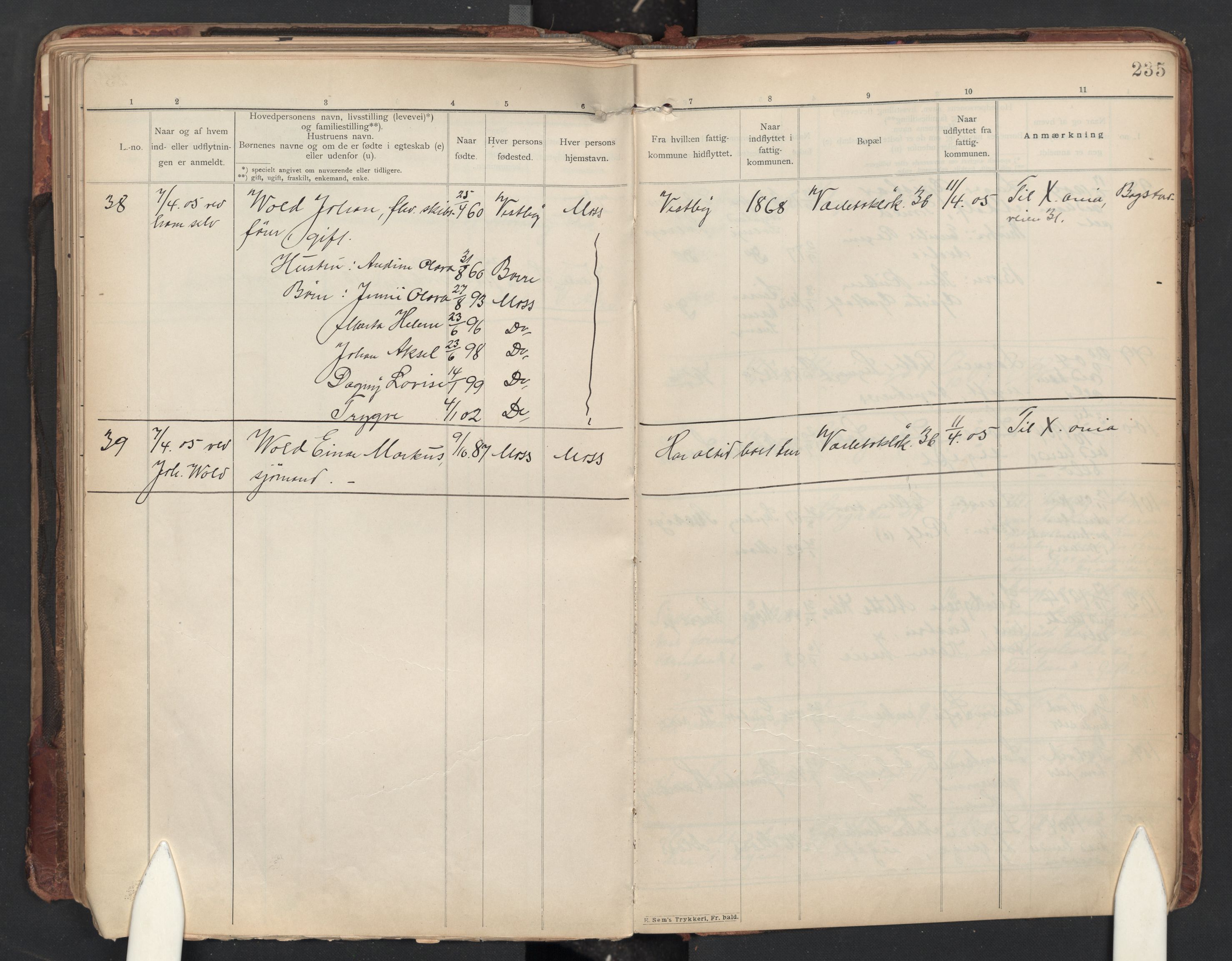 Moss folkeregister, AV/SAO-A-10020/J/L0001: Inn- og utflyttede i Moss fattigkommune, 1901-1905, s. 235