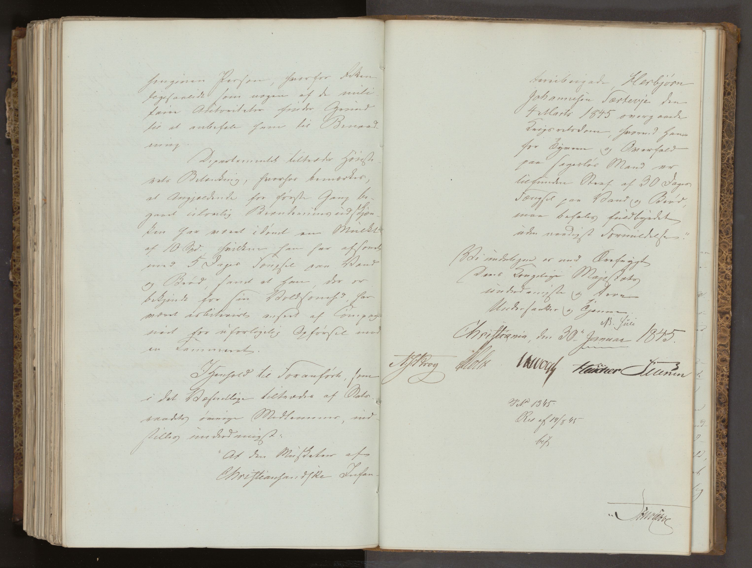 Statsrådsavdelingen i Stockholm, AV/RA-S-1003/D/Da/L0218: Regjeringsinnstillinger nr. 475-715, 1845