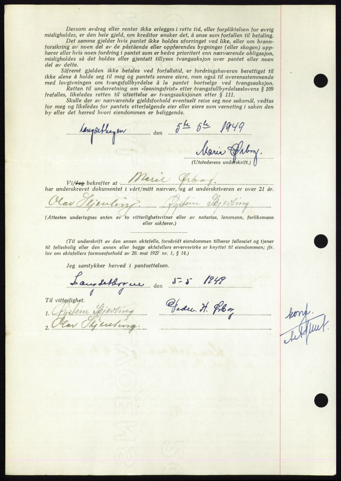 Nordmøre sorenskriveri, AV/SAT-A-4132/1/2/2Ca: Pantebok nr. B101, 1949-1949, Dagboknr: 1366/1949