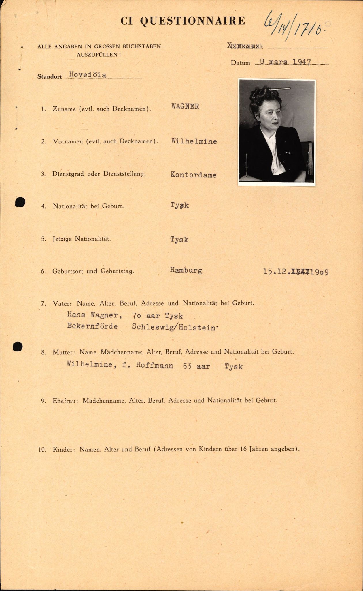 Forsvaret, Forsvarets overkommando II, AV/RA-RAFA-3915/D/Db/L0034: CI Questionaires. Tyske okkupasjonsstyrker i Norge. Tyskere., 1945-1946, s. 427