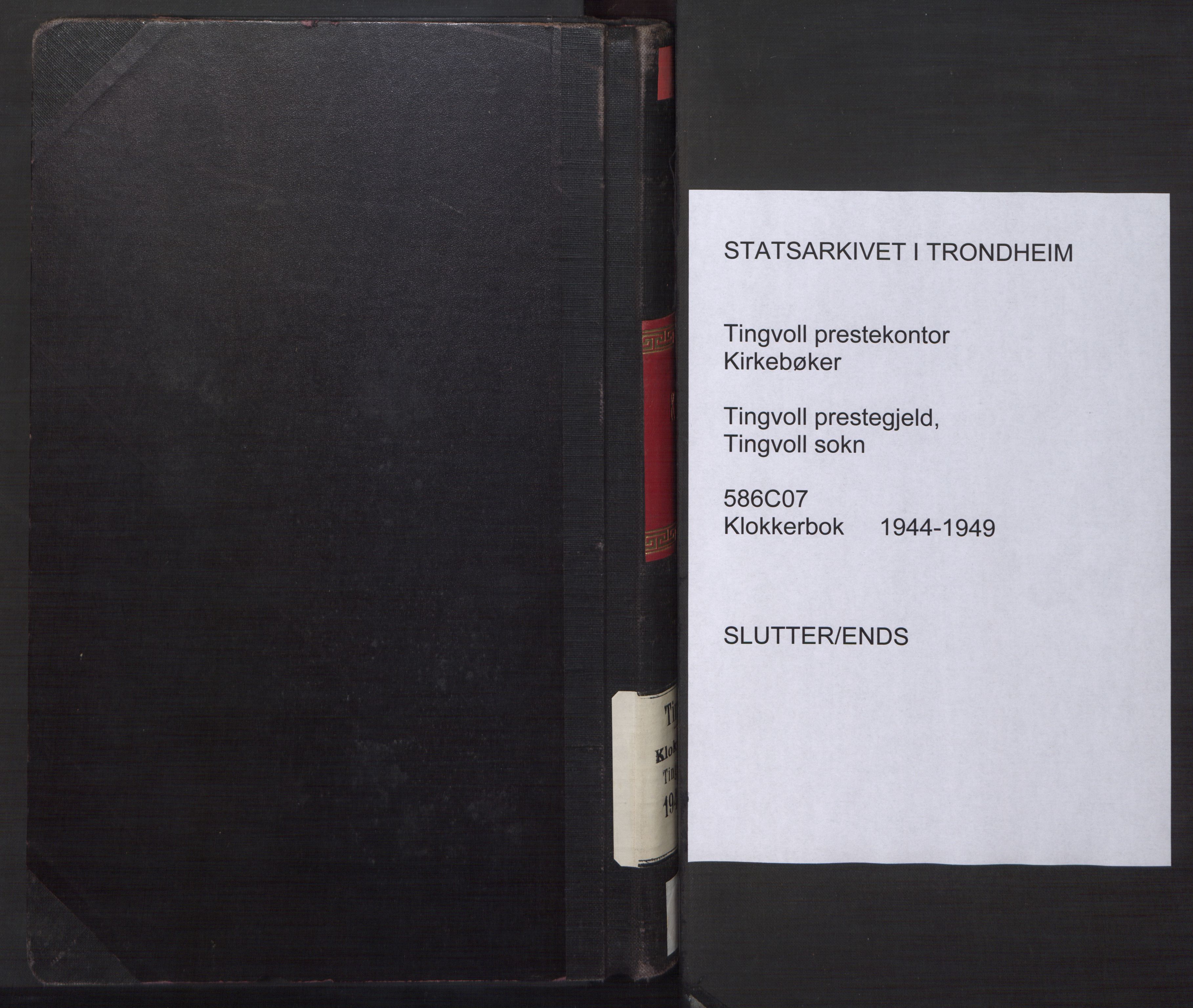 Ministerialprotokoller, klokkerbøker og fødselsregistre - Møre og Romsdal, AV/SAT-A-1454/586/L0996: Klokkerbok nr. 586C07, 1944-1949