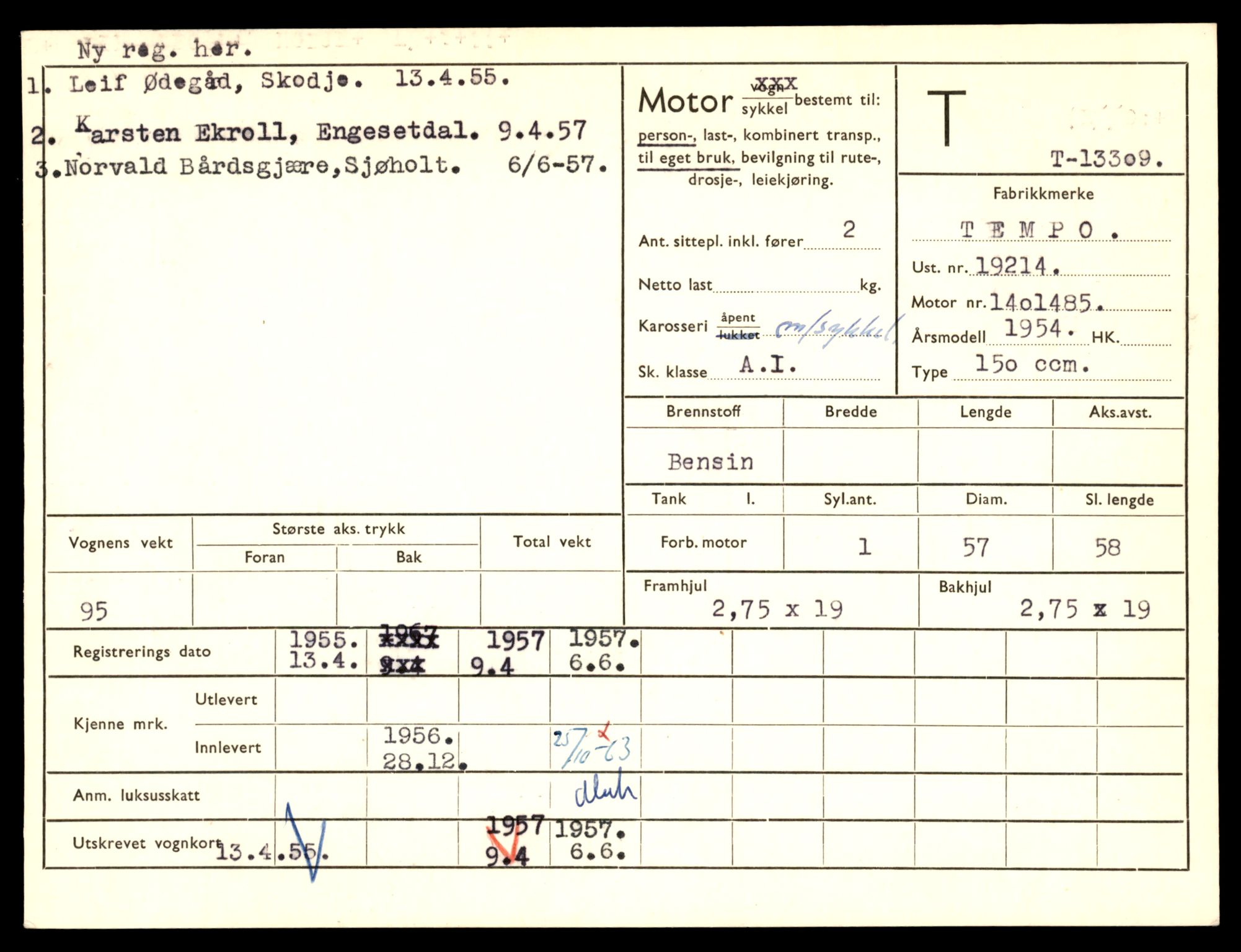 Møre og Romsdal vegkontor - Ålesund trafikkstasjon, AV/SAT-A-4099/F/Fe/L0038: Registreringskort for kjøretøy T 13180 - T 13360, 1927-1998, s. 2235