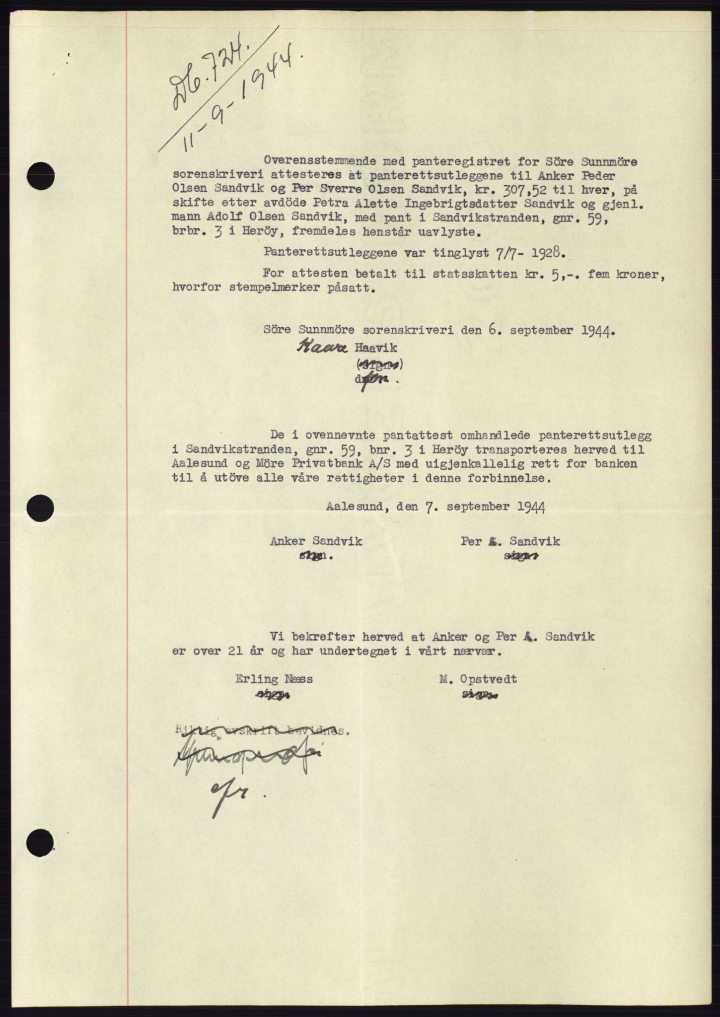 Søre Sunnmøre sorenskriveri, AV/SAT-A-4122/1/2/2C/L0114: Pantebok nr. 1-2B, 1943-1947, Dagboknr: 724/1944