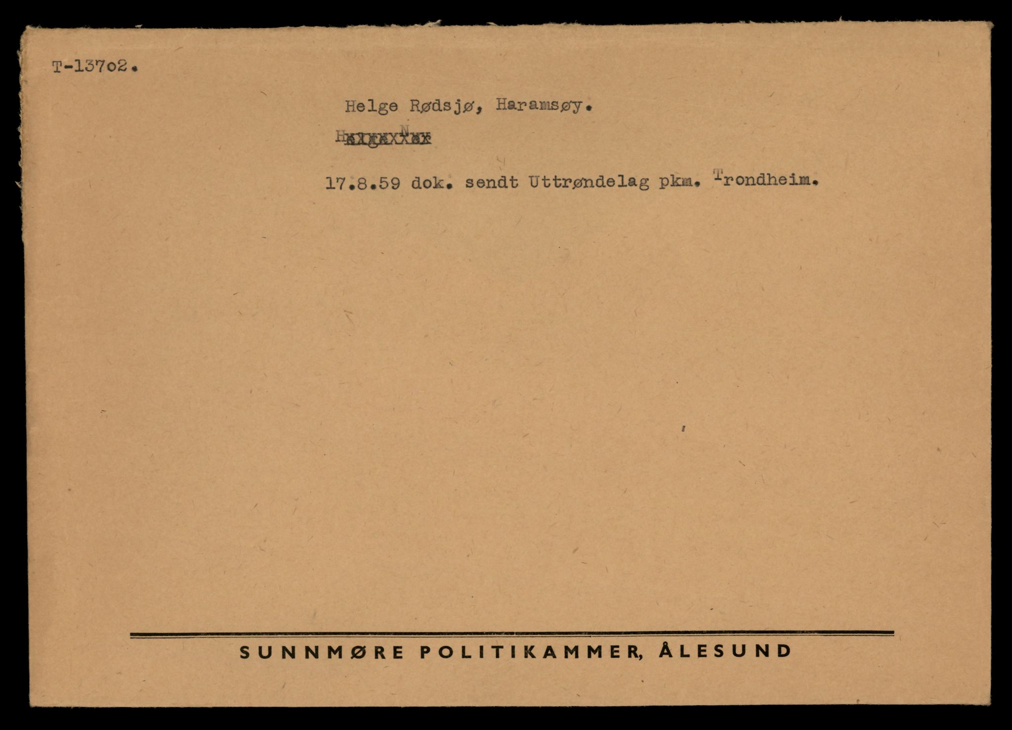 Møre og Romsdal vegkontor - Ålesund trafikkstasjon, AV/SAT-A-4099/F/Fe/L0040: Registreringskort for kjøretøy T 13531 - T 13709, 1927-1998, s. 2941