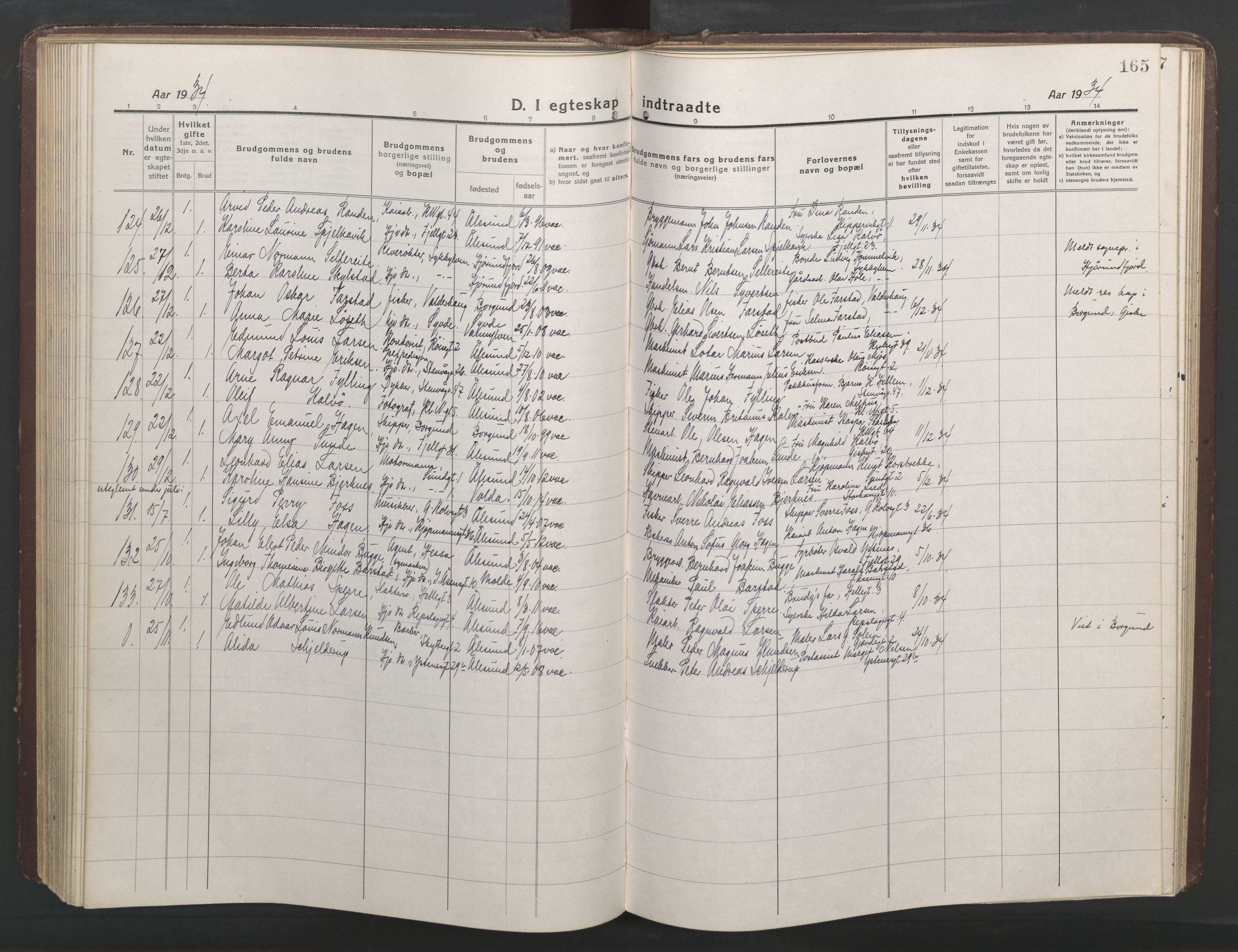 Ministerialprotokoller, klokkerbøker og fødselsregistre - Møre og Romsdal, AV/SAT-A-1454/529/L0473: Klokkerbok nr. 529C10, 1918-1941, s. 165