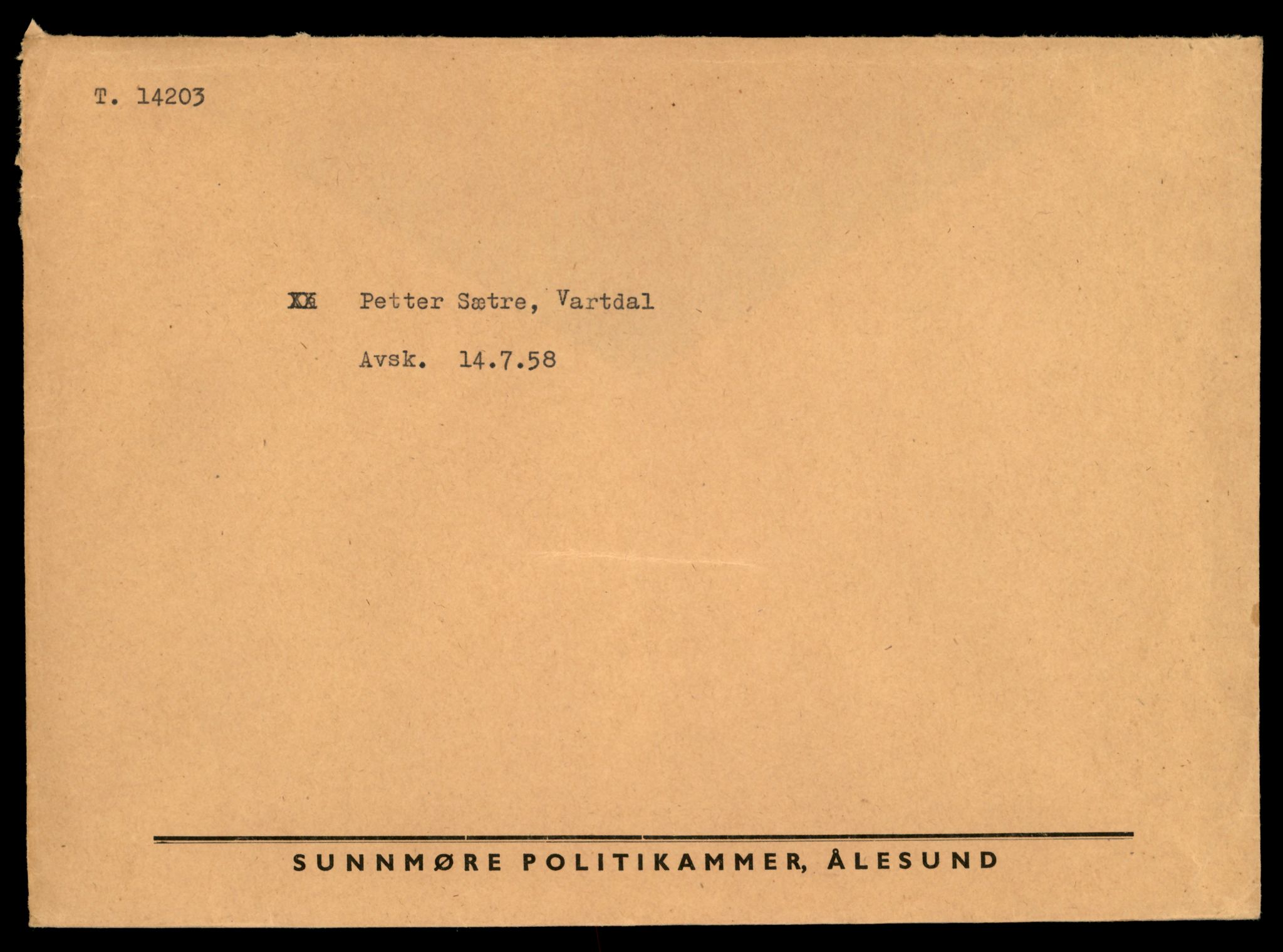 Møre og Romsdal vegkontor - Ålesund trafikkstasjon, AV/SAT-A-4099/F/Fe/L0043: Registreringskort for kjøretøy T 14080 - T 14204, 1927-1998, s. 3301