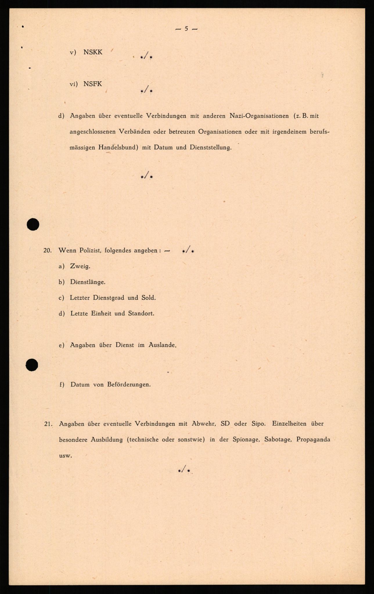 Forsvaret, Forsvarets overkommando II, RA/RAFA-3915/D/Db/L0022: CI Questionaires. Tyske okkupasjonsstyrker i Norge. Tyskere., 1945-1946, s. 183