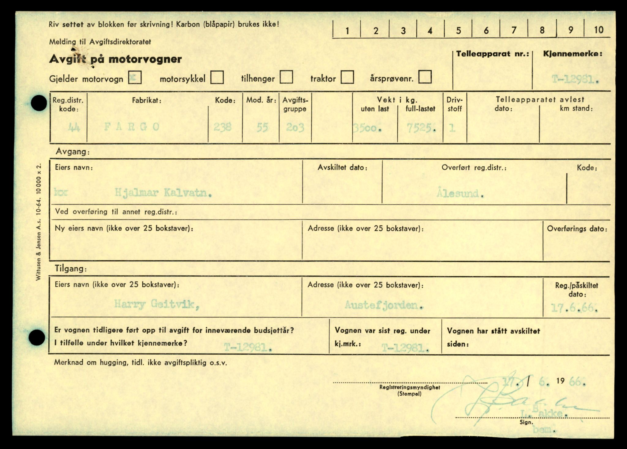 Møre og Romsdal vegkontor - Ålesund trafikkstasjon, AV/SAT-A-4099/F/Fe/L0036: Registreringskort for kjøretøy T 12831 - T 13030, 1927-1998, s. 2223