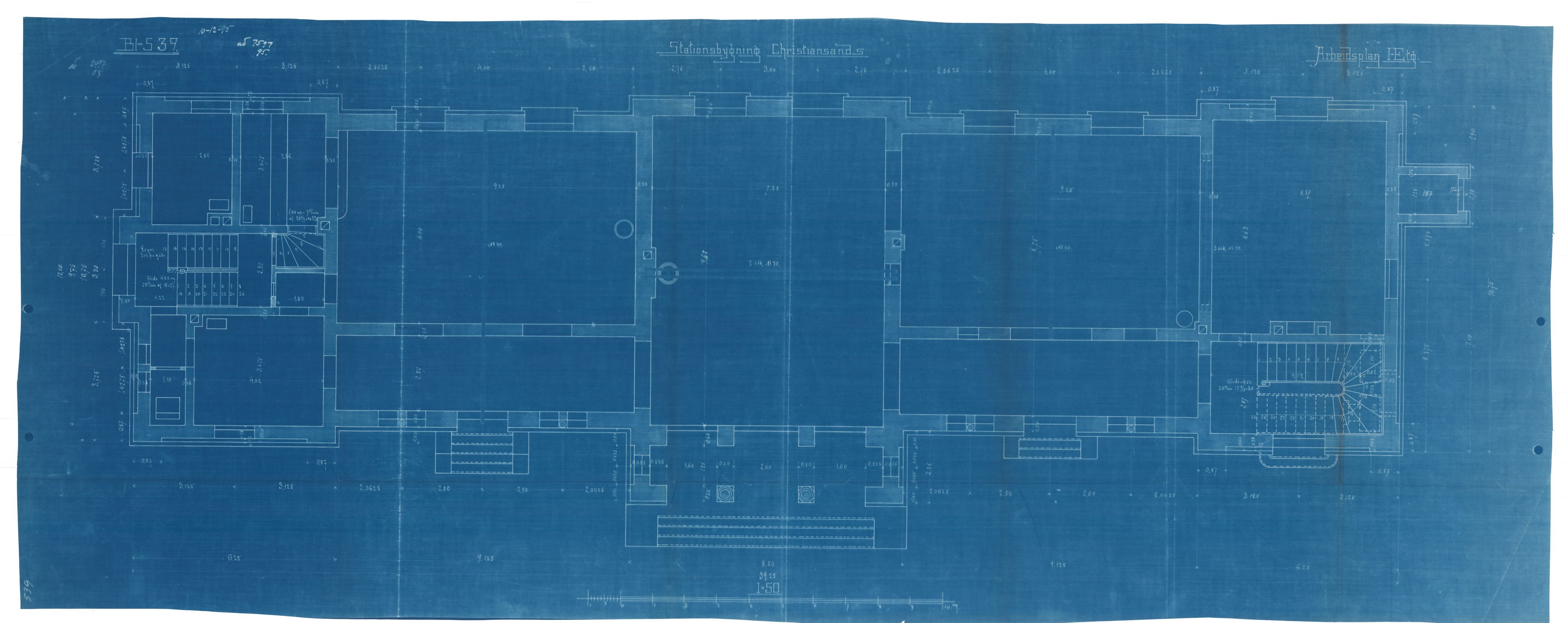 NSB Baneavdelingen, AV/SAK-1821-0004/F/Fc/Fcg/L0222/0002: Bygninger Kristiansand / Kristiansand Stasjonsbygning: Opprinnelige tegninger, 1895-1910, s. 2