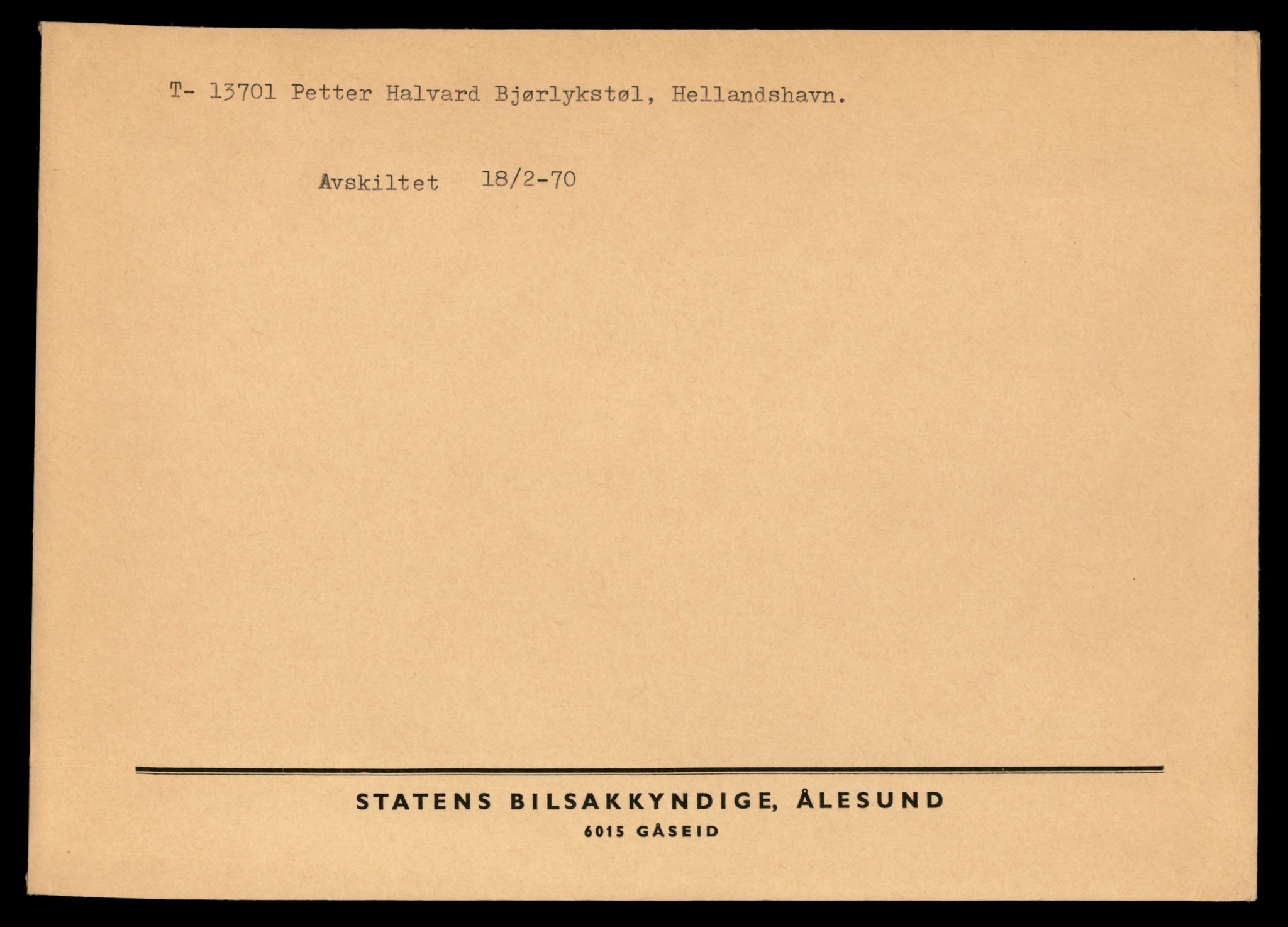 Møre og Romsdal vegkontor - Ålesund trafikkstasjon, AV/SAT-A-4099/F/Fe/L0040: Registreringskort for kjøretøy T 13531 - T 13709, 1927-1998, s. 2909