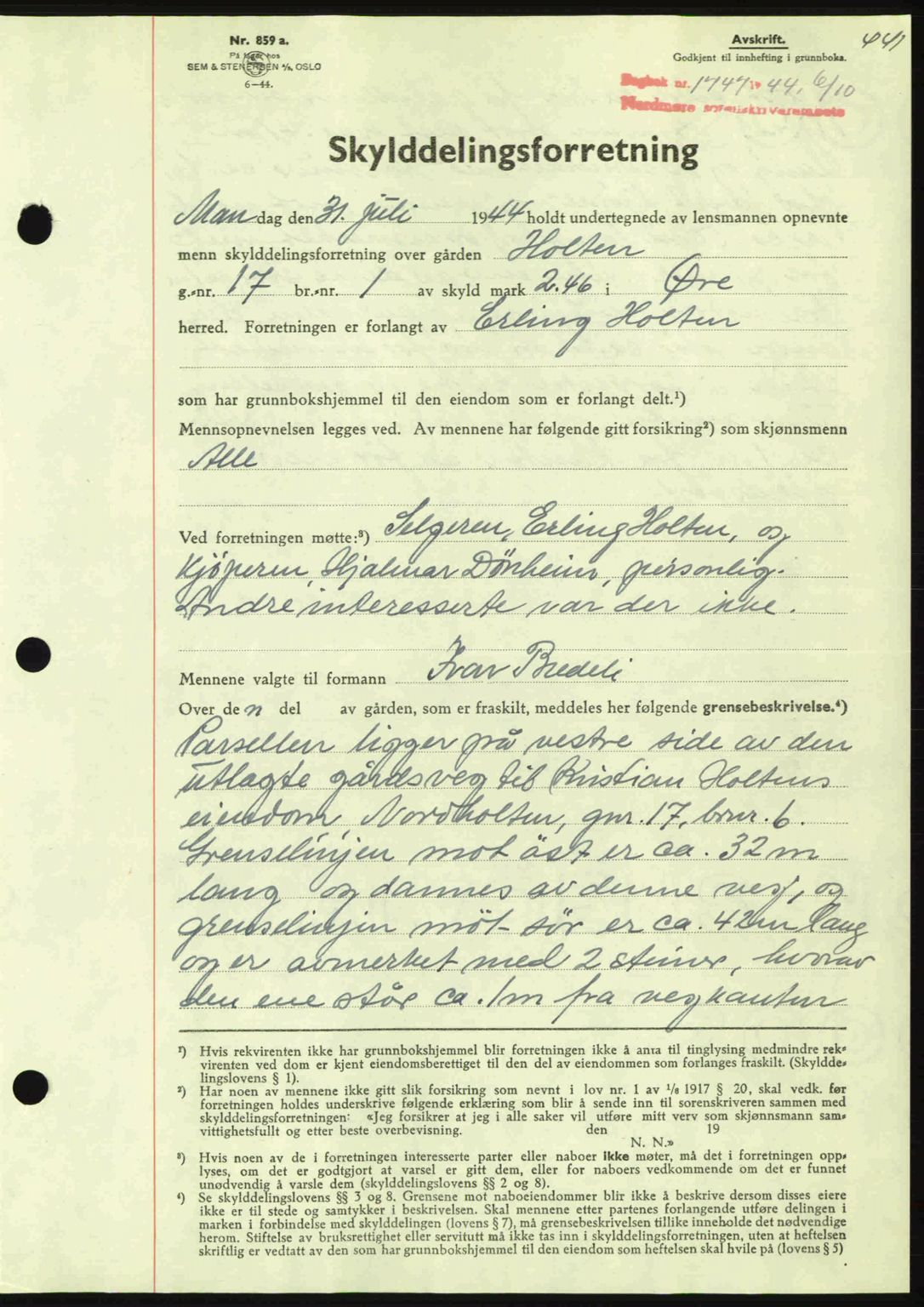 Nordmøre sorenskriveri, AV/SAT-A-4132/1/2/2Ca: Pantebok nr. A98, 1944-1944, Dagboknr: 1747/1944