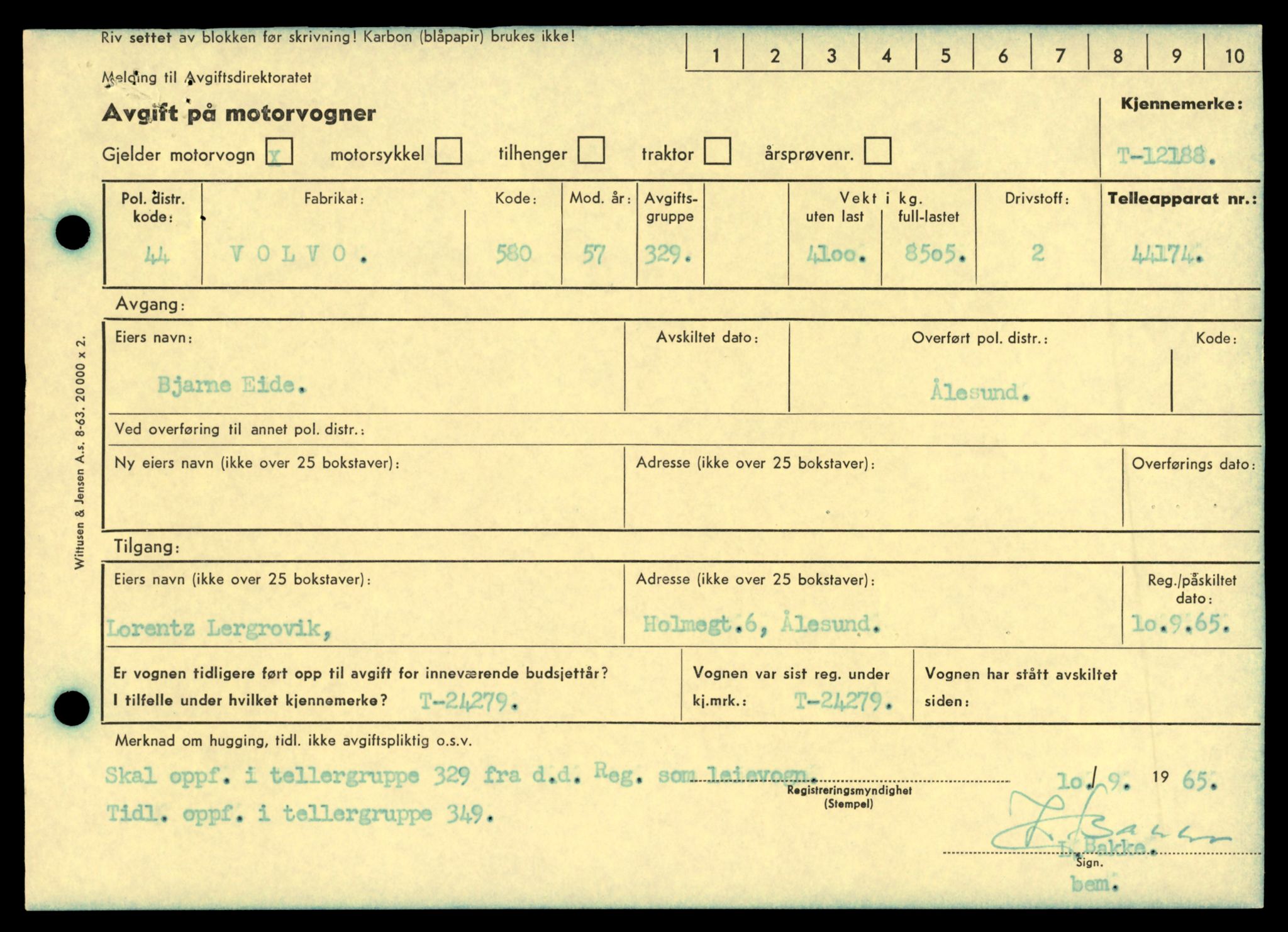 Møre og Romsdal vegkontor - Ålesund trafikkstasjon, AV/SAT-A-4099/F/Fe/L0032: Registreringskort for kjøretøy T 11997 - T 12149, 1927-1998, s. 3589