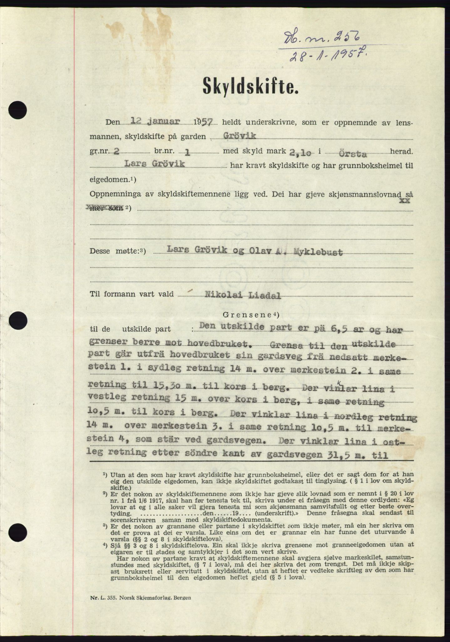 Søre Sunnmøre sorenskriveri, SAT/A-4122/1/2/2C/L0105: Pantebok nr. 31A, 1956-1957, Dagboknr: 256/1957