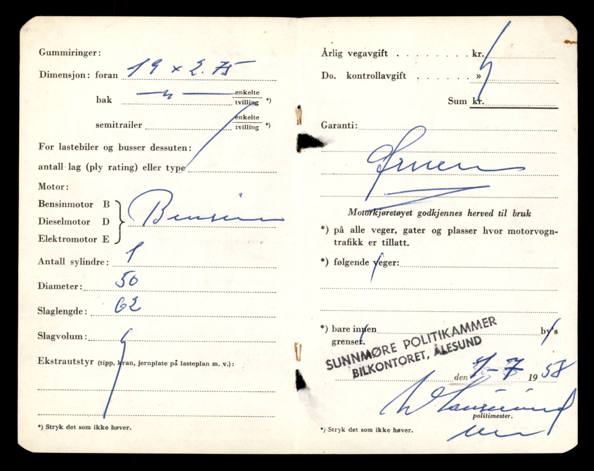 Møre og Romsdal vegkontor - Ålesund trafikkstasjon, AV/SAT-A-4099/F/Fe/L0037: Registreringskort for kjøretøy T 13031 - T 13179, 1927-1998, s. 1321