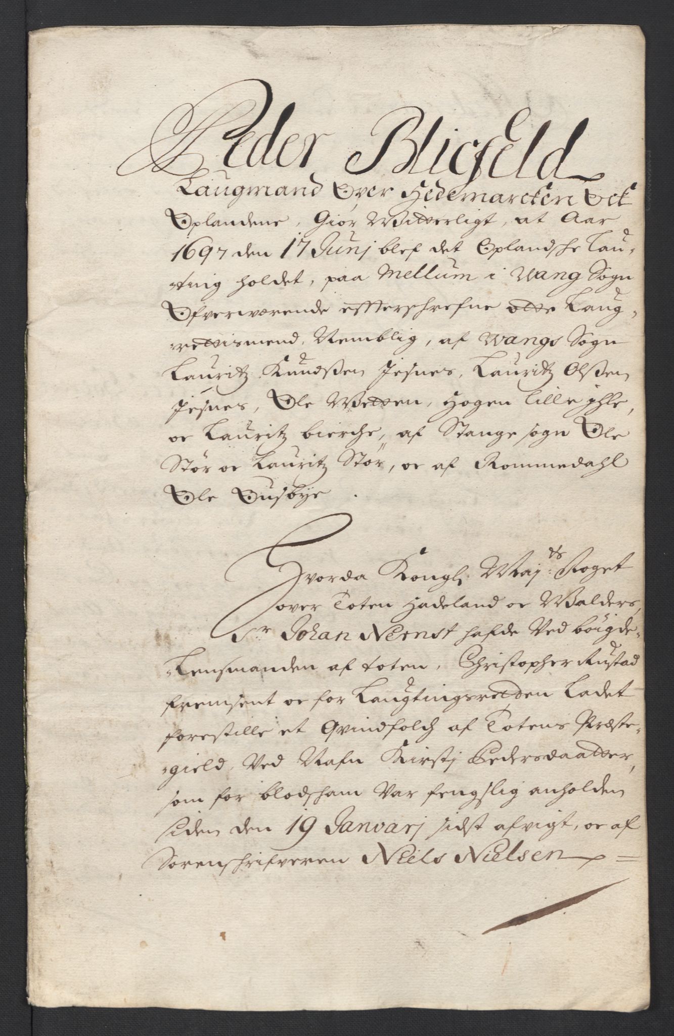 Rentekammeret inntil 1814, Reviderte regnskaper, Fogderegnskap, AV/RA-EA-4092/R18/L1295: Fogderegnskap Hadeland, Toten og Valdres, 1697, s. 265