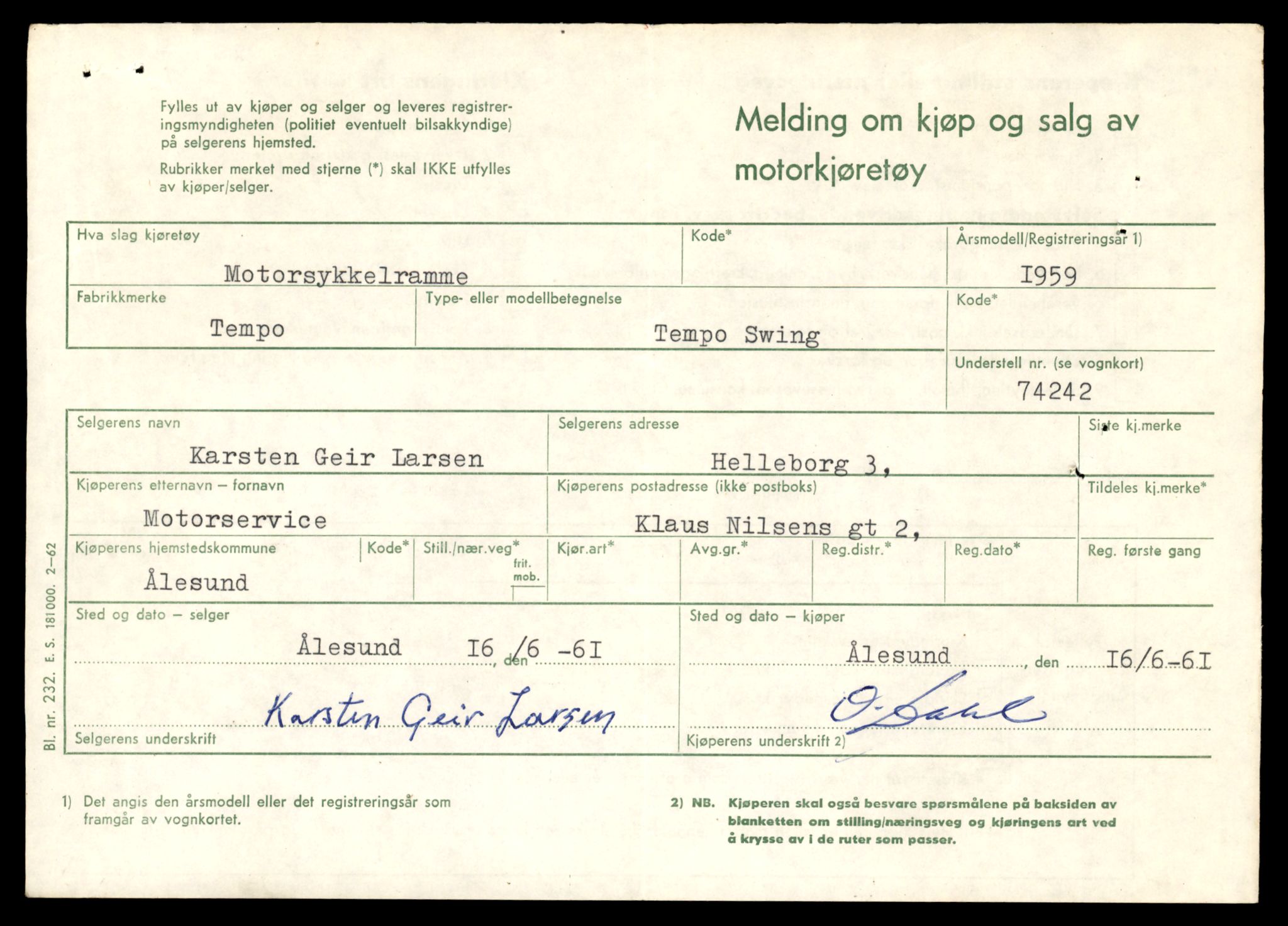 Møre og Romsdal vegkontor - Ålesund trafikkstasjon, AV/SAT-A-4099/F/Fe/L0041: Registreringskort for kjøretøy T 13710 - T 13905, 1927-1998, s. 3099