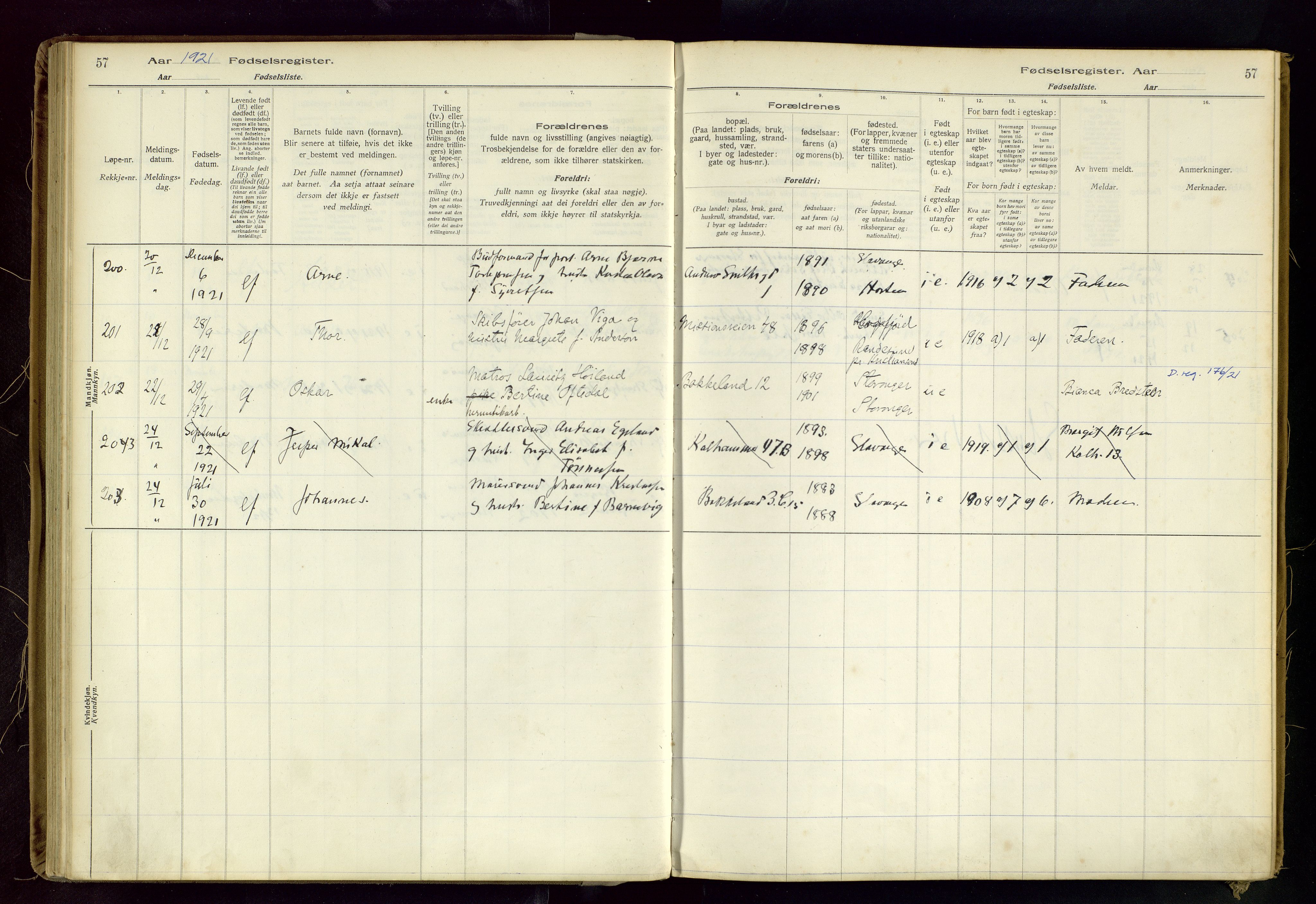 Domkirken sokneprestkontor, AV/SAST-A-101812/002/B/L0002: Fødselsregister nr. 2, 1920-1925, s. 57