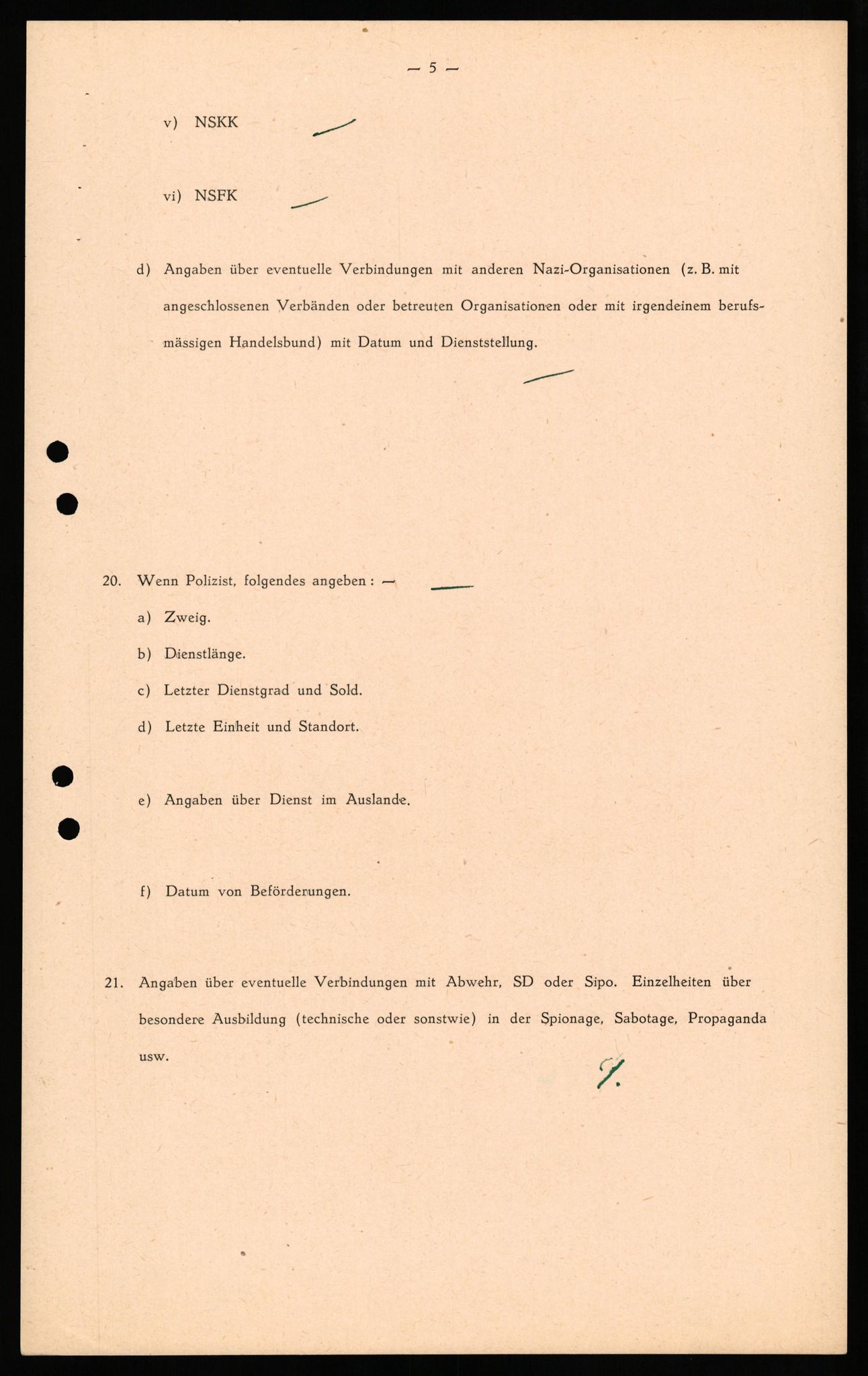 Forsvaret, Forsvarets overkommando II, AV/RA-RAFA-3915/D/Db/L0037: CI Questionaires. Tyske okkupasjonsstyrker i Norge. Tyskere., 1945-1946, s. 482