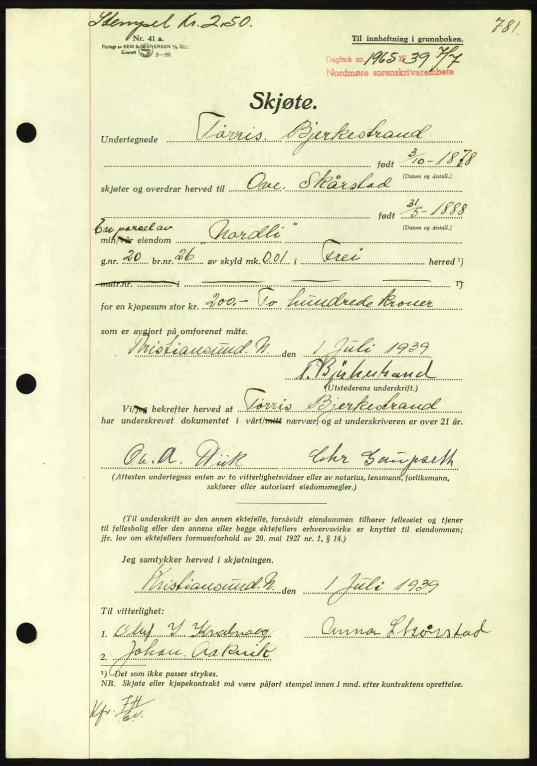 Nordmøre sorenskriveri, AV/SAT-A-4132/1/2/2Ca: Pantebok nr. A86, 1939-1939, Dagboknr: 1965/1939