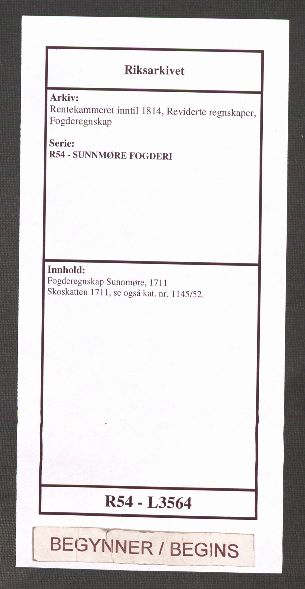 Rentekammeret inntil 1814, Reviderte regnskaper, Fogderegnskap, AV/RA-EA-4092/R54/L3564: Fogderegnskap Sunnmøre, 1711, s. 1