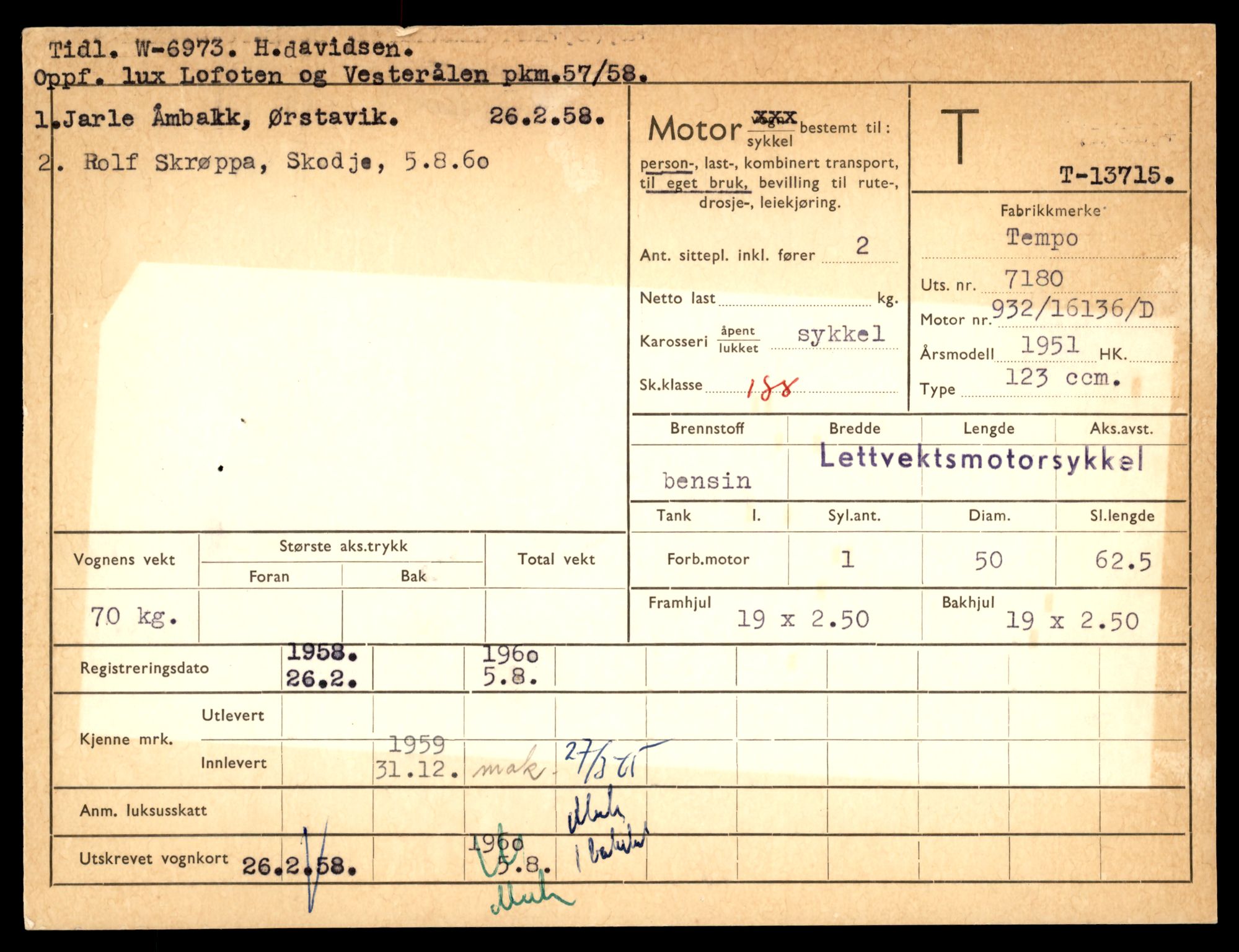 Møre og Romsdal vegkontor - Ålesund trafikkstasjon, AV/SAT-A-4099/F/Fe/L0041: Registreringskort for kjøretøy T 13710 - T 13905, 1927-1998, s. 79
