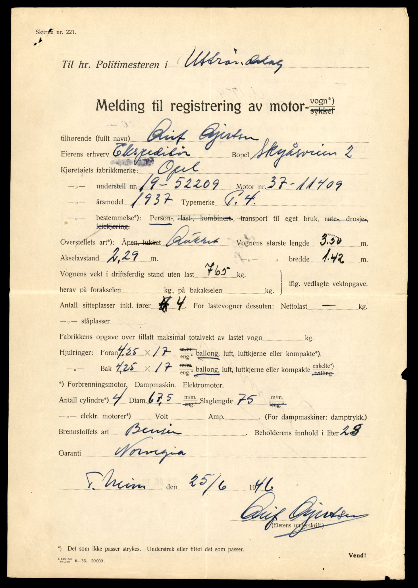 Møre og Romsdal vegkontor - Ålesund trafikkstasjon, AV/SAT-A-4099/F/Fe/L0043: Registreringskort for kjøretøy T 14080 - T 14204, 1927-1998, s. 1335