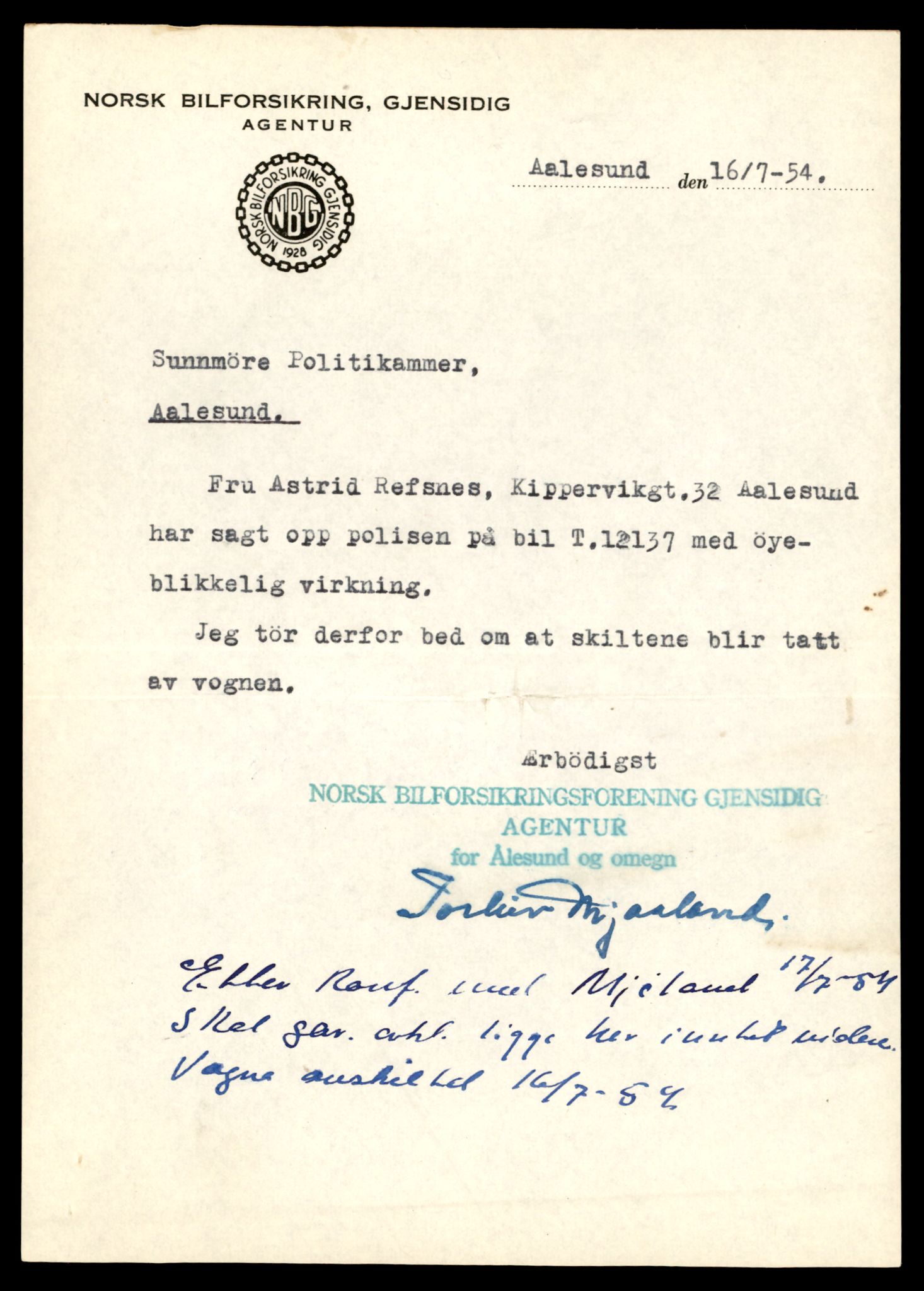 Møre og Romsdal vegkontor - Ålesund trafikkstasjon, AV/SAT-A-4099/F/Fe/L0032: Registreringskort for kjøretøy T 11997 - T 12149, 1927-1998, s. 3447
