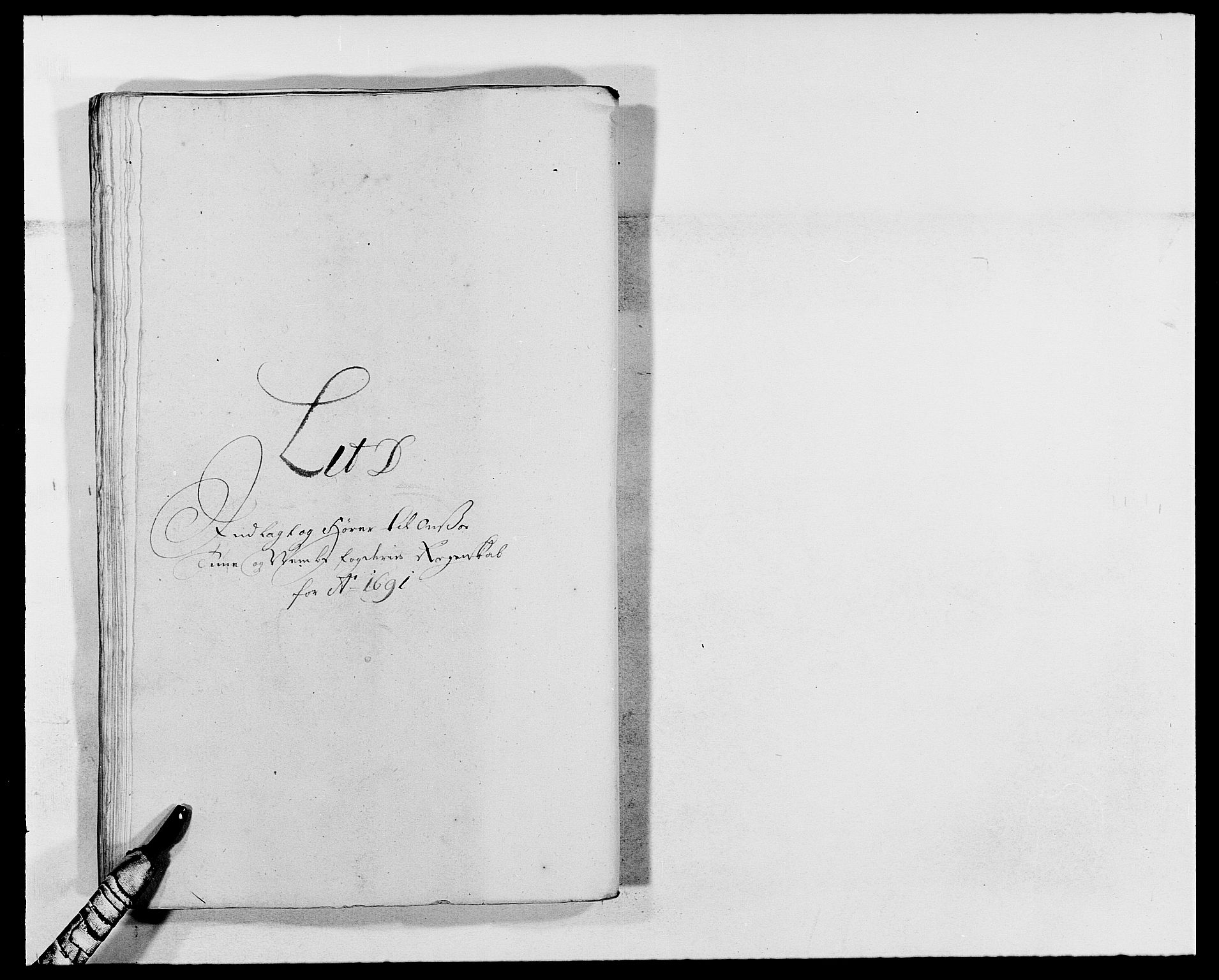 Rentekammeret inntil 1814, Reviderte regnskaper, Fogderegnskap, AV/RA-EA-4092/R03/L0119: Fogderegnskap Onsøy, Tune, Veme og Åbygge fogderi, 1690-1691, s. 377